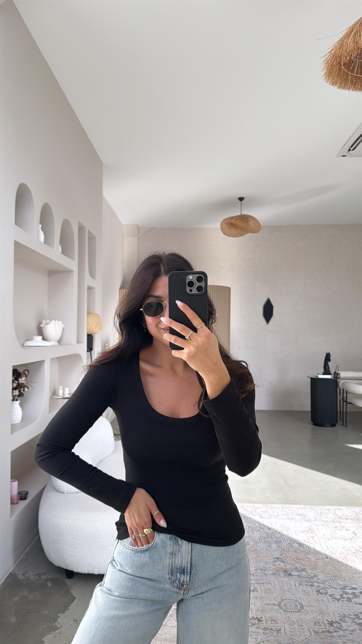 Siyah U Yaka Uzun Kollu Fitilli Basic