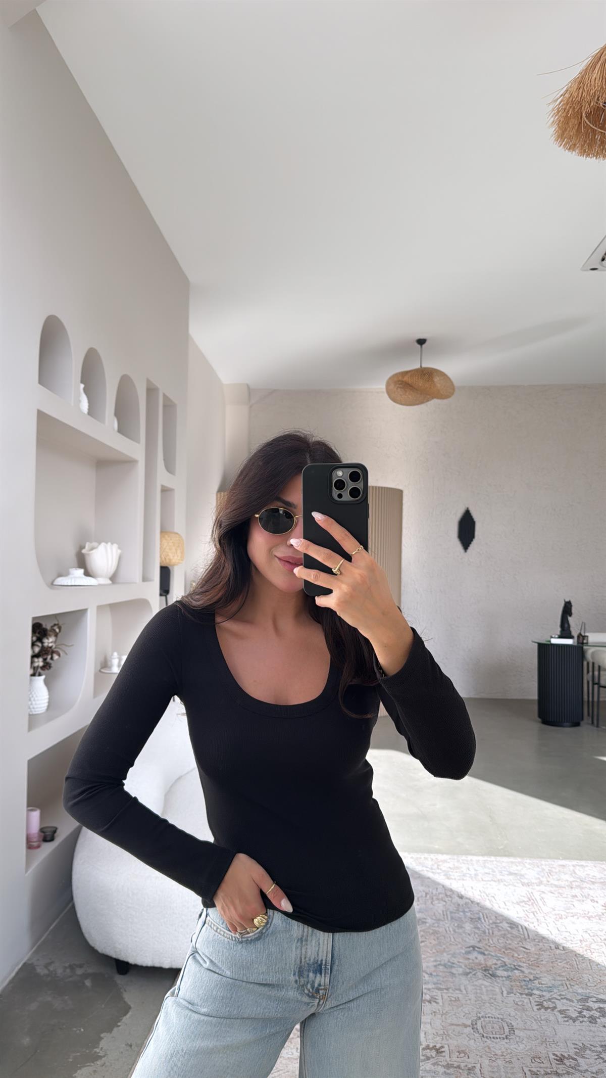 Siyah U Yaka Uzun Kollu Fitilli Basic