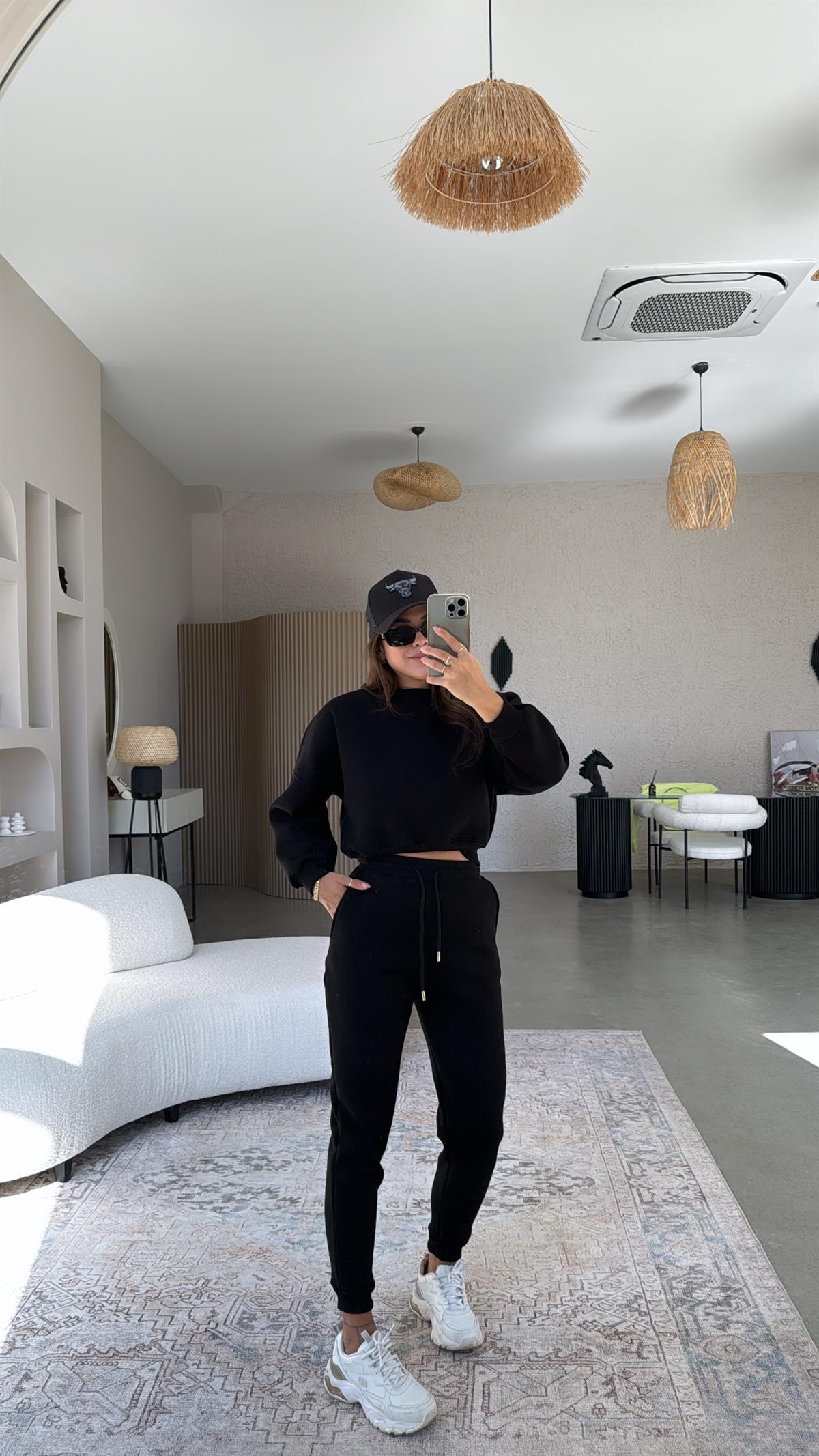 Siyah Üç İplik Şardonlu Eşofman Takımı