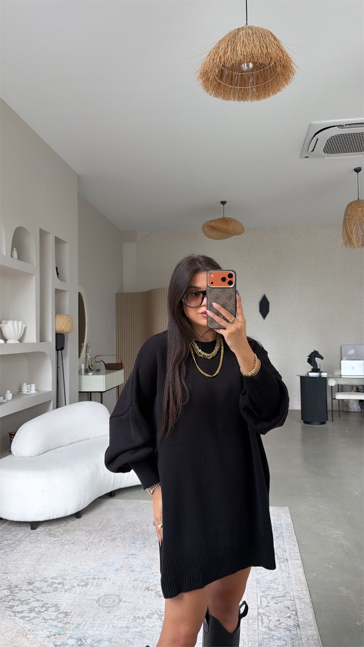 Siyah Uzun Oversize Yanları Yırtmaçlı Triko