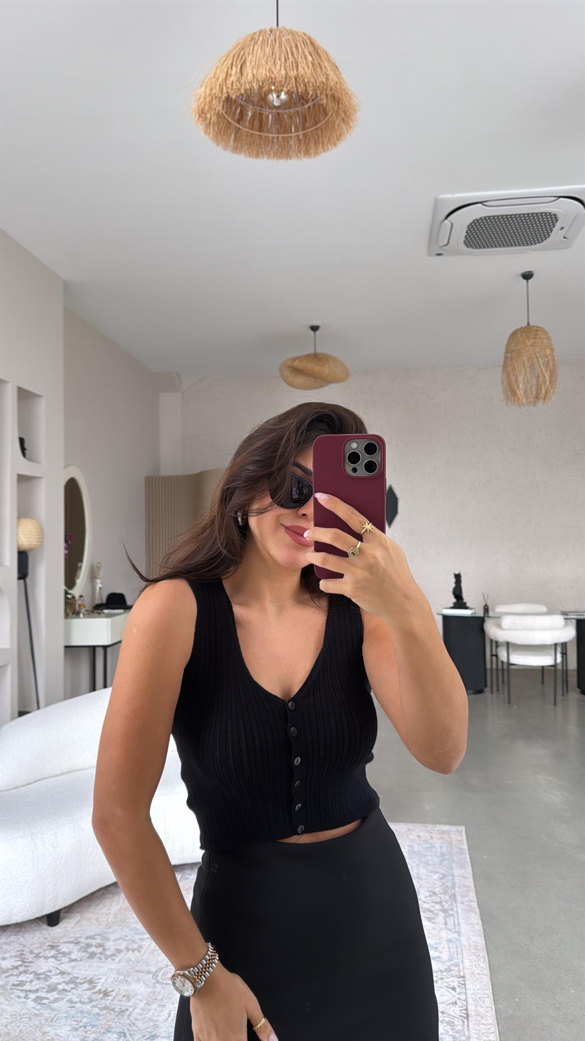 Siyah V Yaka Düğmeli Triko Atlet