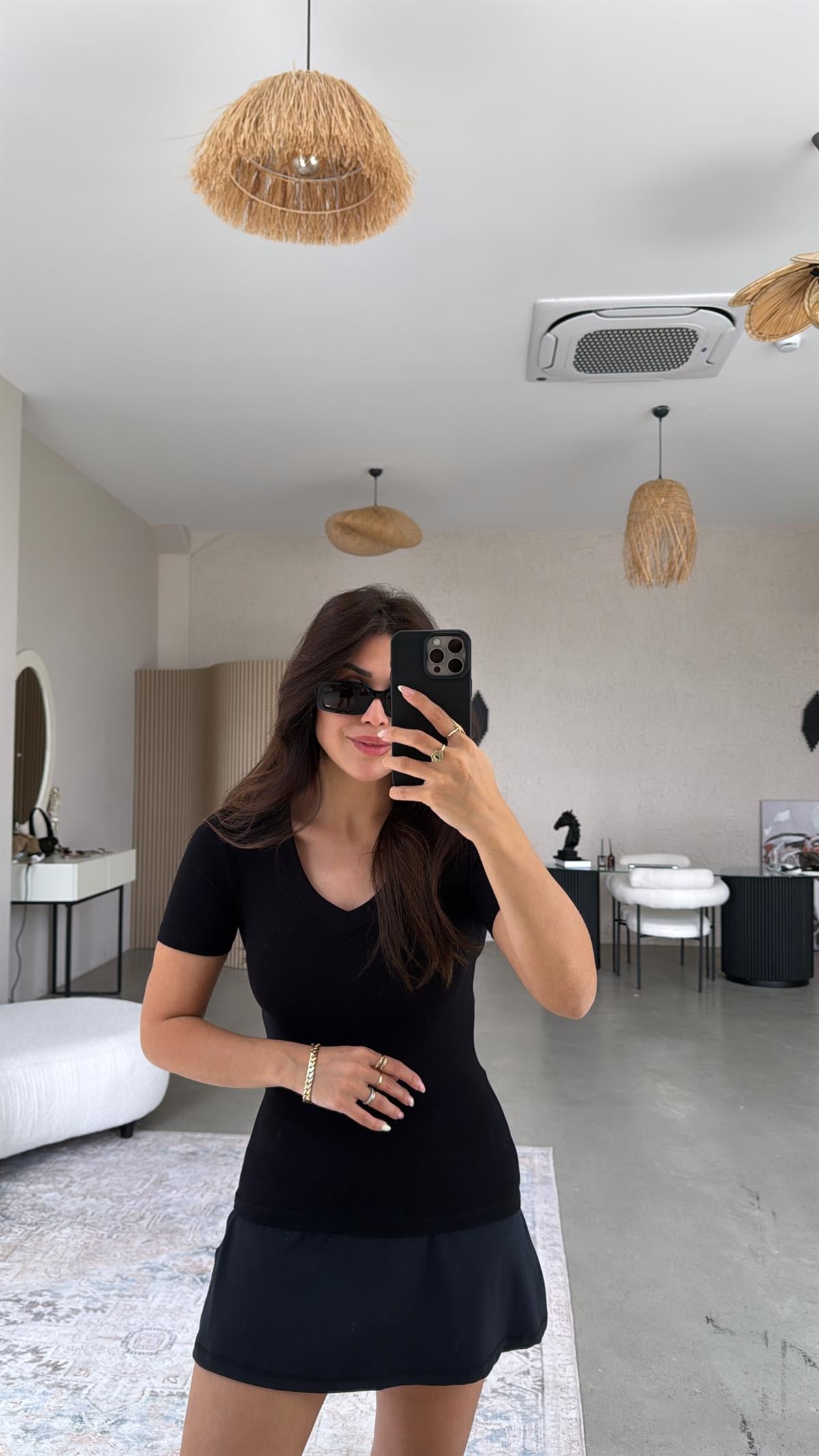 Siyah V Yaka Oys Basic