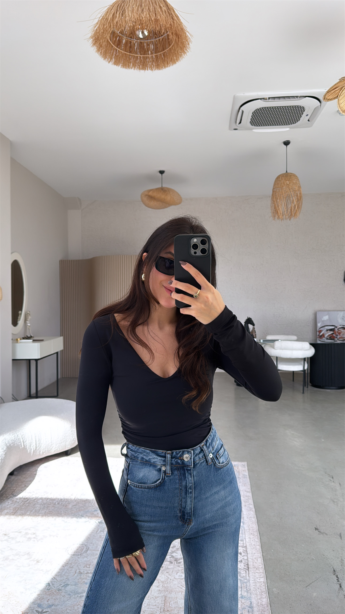 Siyah V Yaka Polyamid Bodysuit