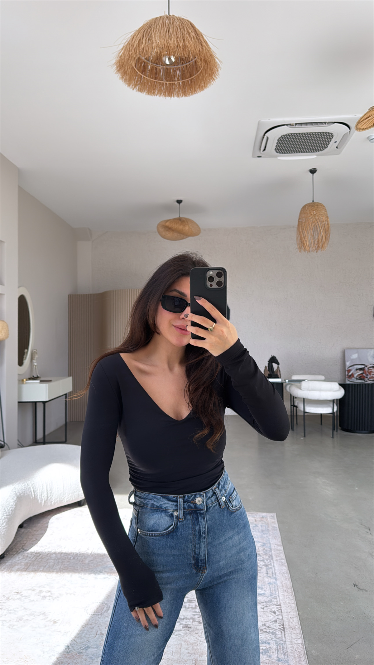 Siyah V Yaka Polyamid Bodysuit
