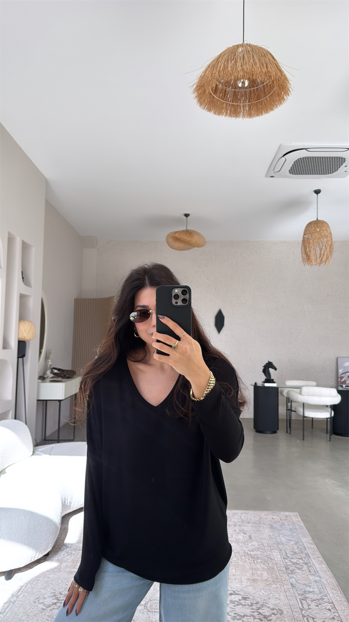 Siyah V Yaka Uzun Kollu İthal Kumaşlı Bluz