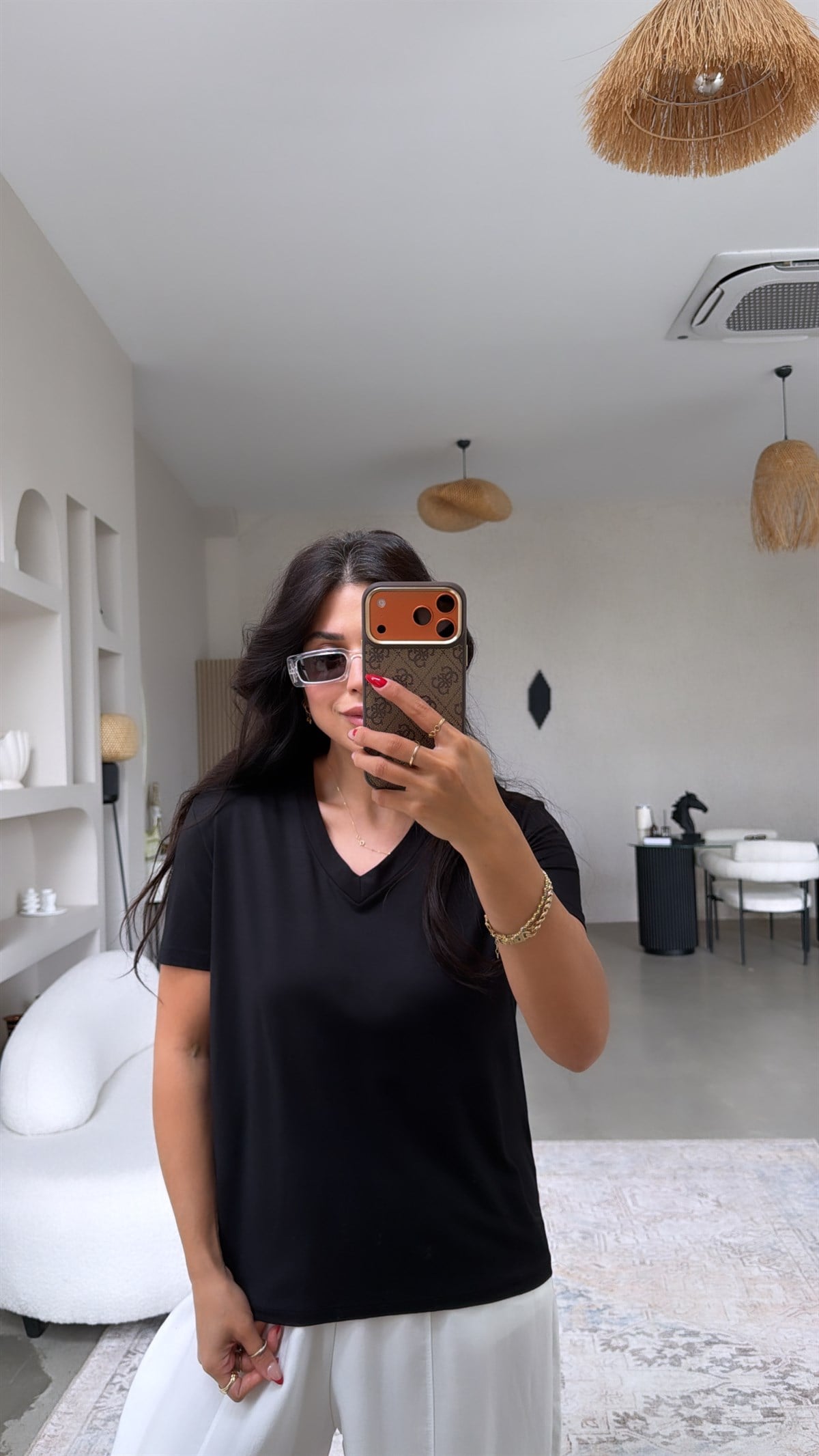 Siyah V Yaka Viskon Basic Tshirt