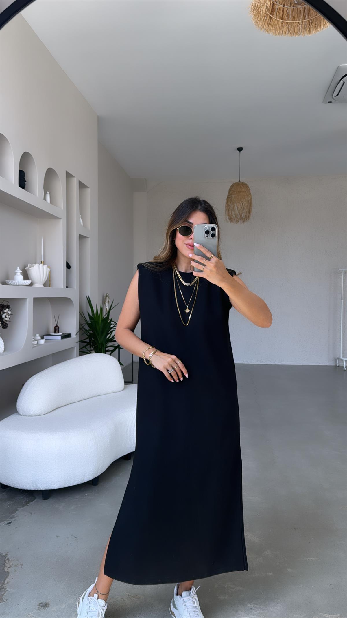 Siyah Vatkalı Basic Elbise