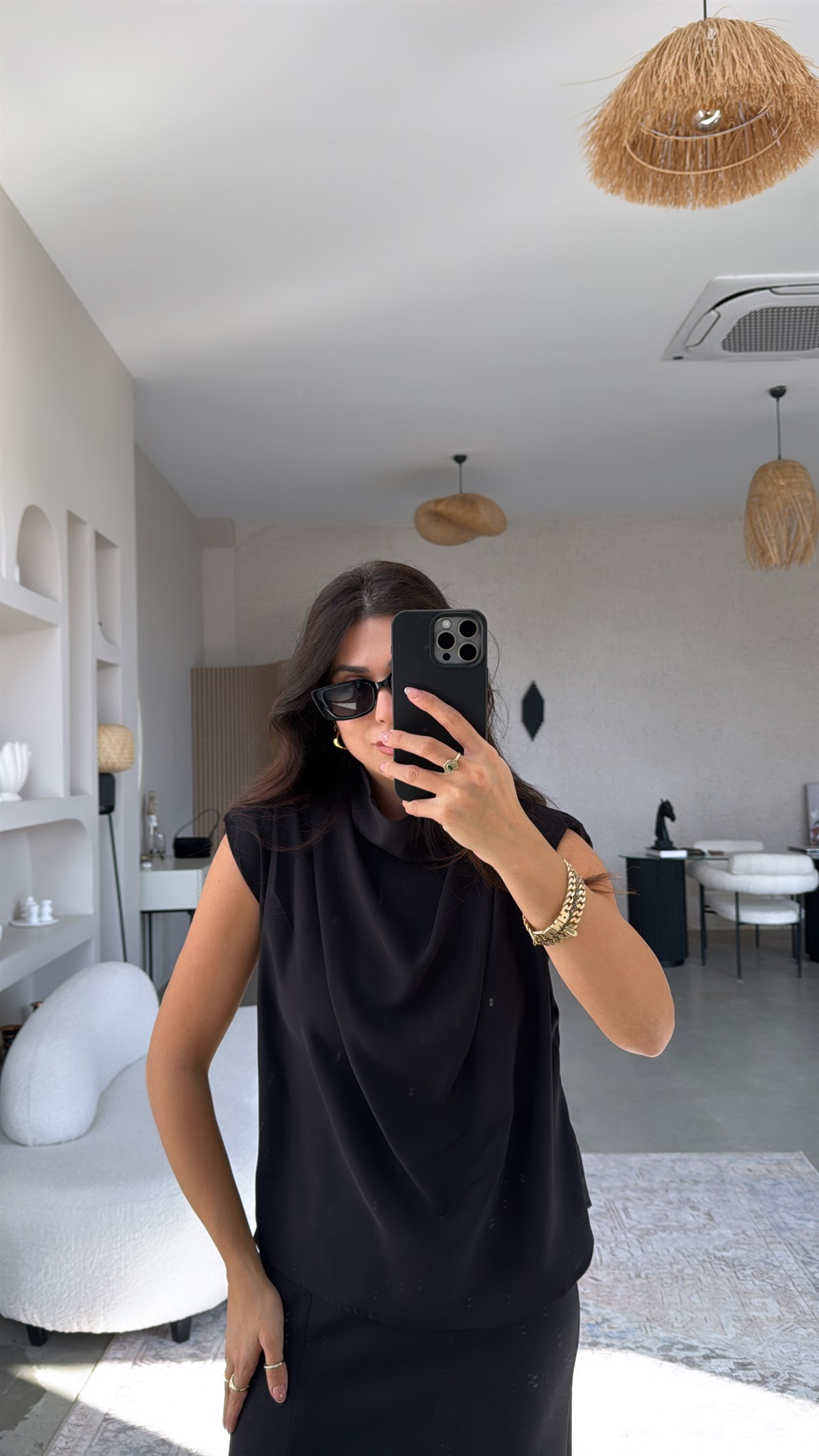 Siyah Vatkalı Krep Degaje Bluz