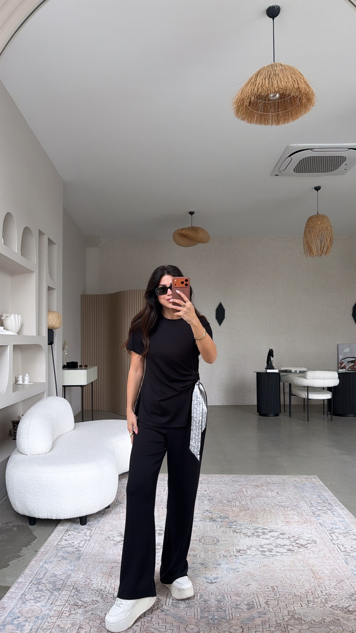 Siyah Yanı Saten Fular Detaylı Modal Takım