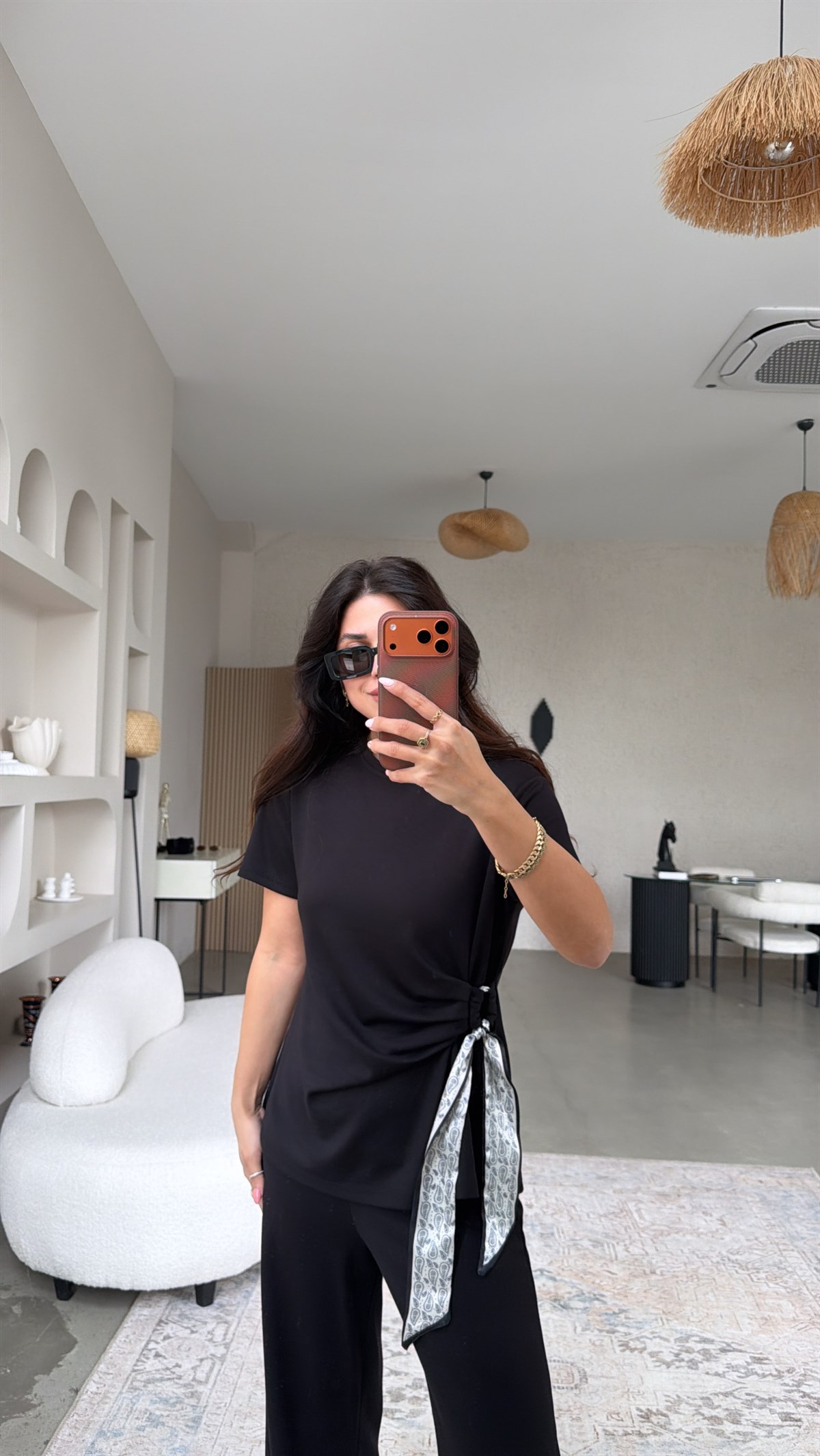 Siyah Yanı Saten Fular Detaylı Modal Takım