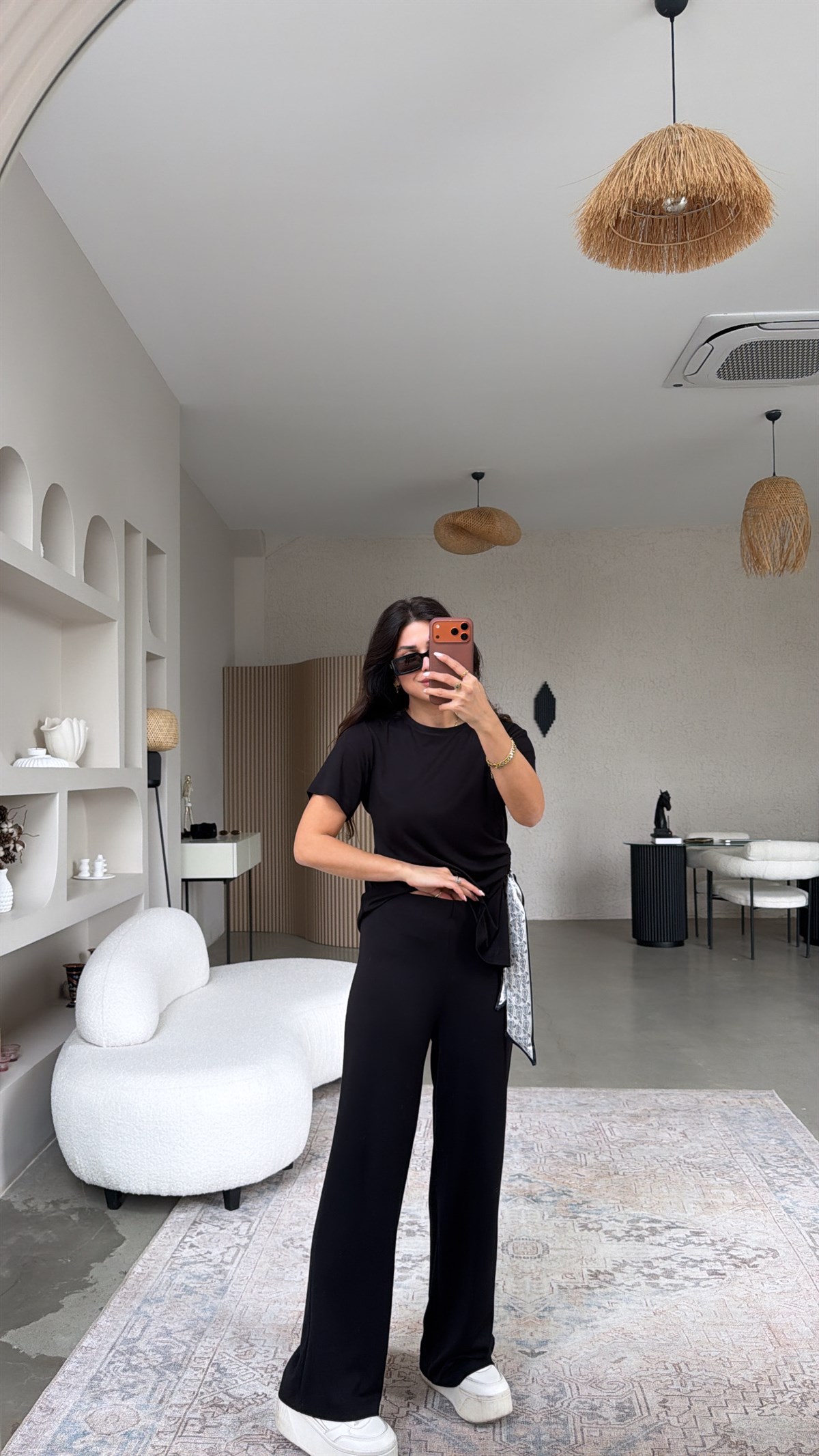 Siyah Yanı Saten Fular Detaylı Modal Takım