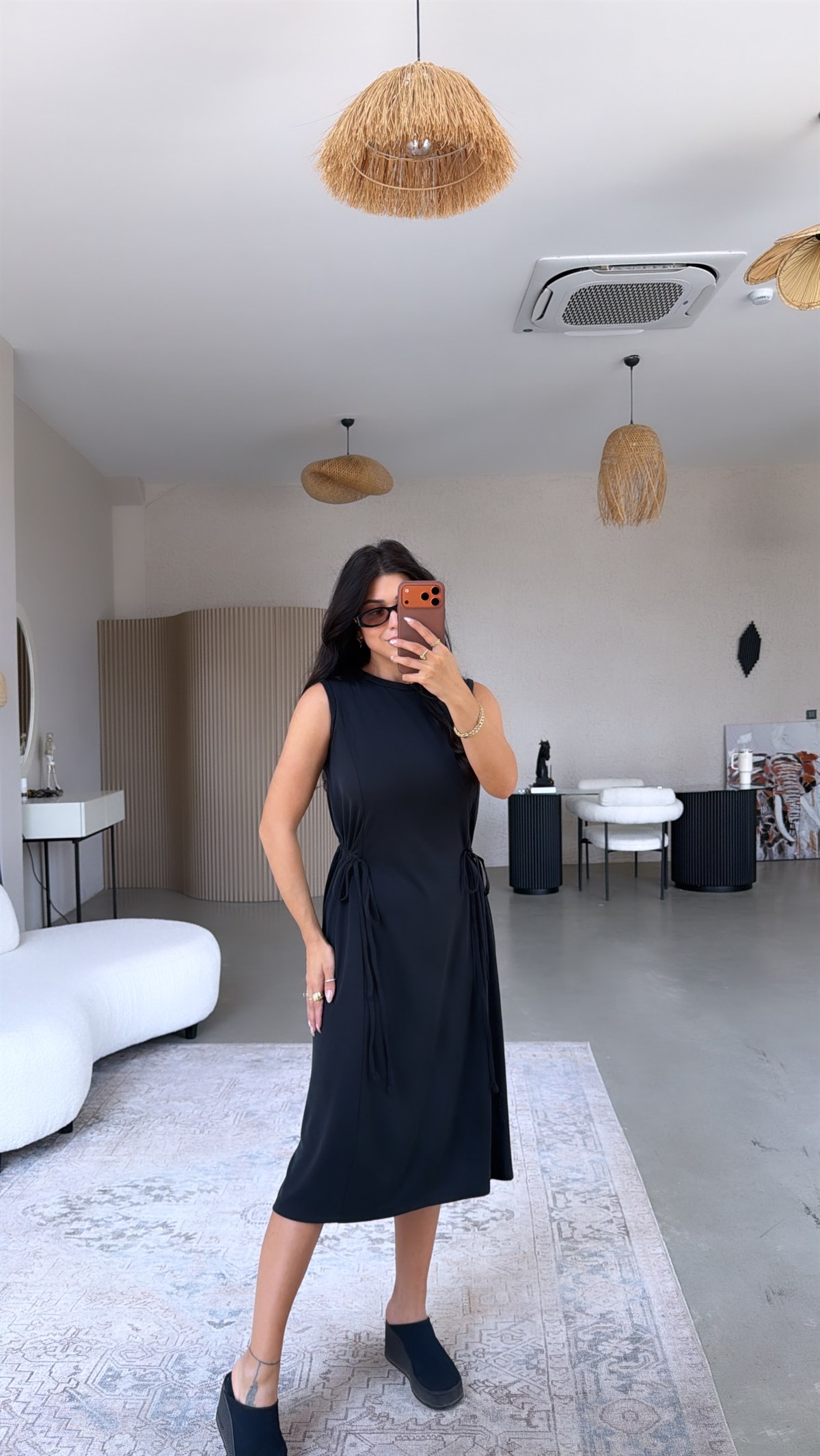 Siyah Yanları Bağcıklı Büzgülü Orijinal Pike Modal Elbise