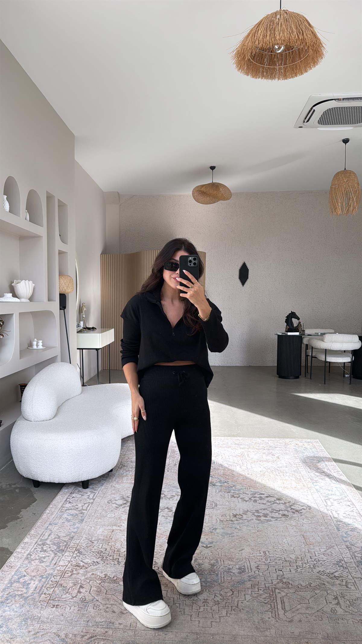 Siyah Yarım Fermuarlı Fitilli Basic Takım