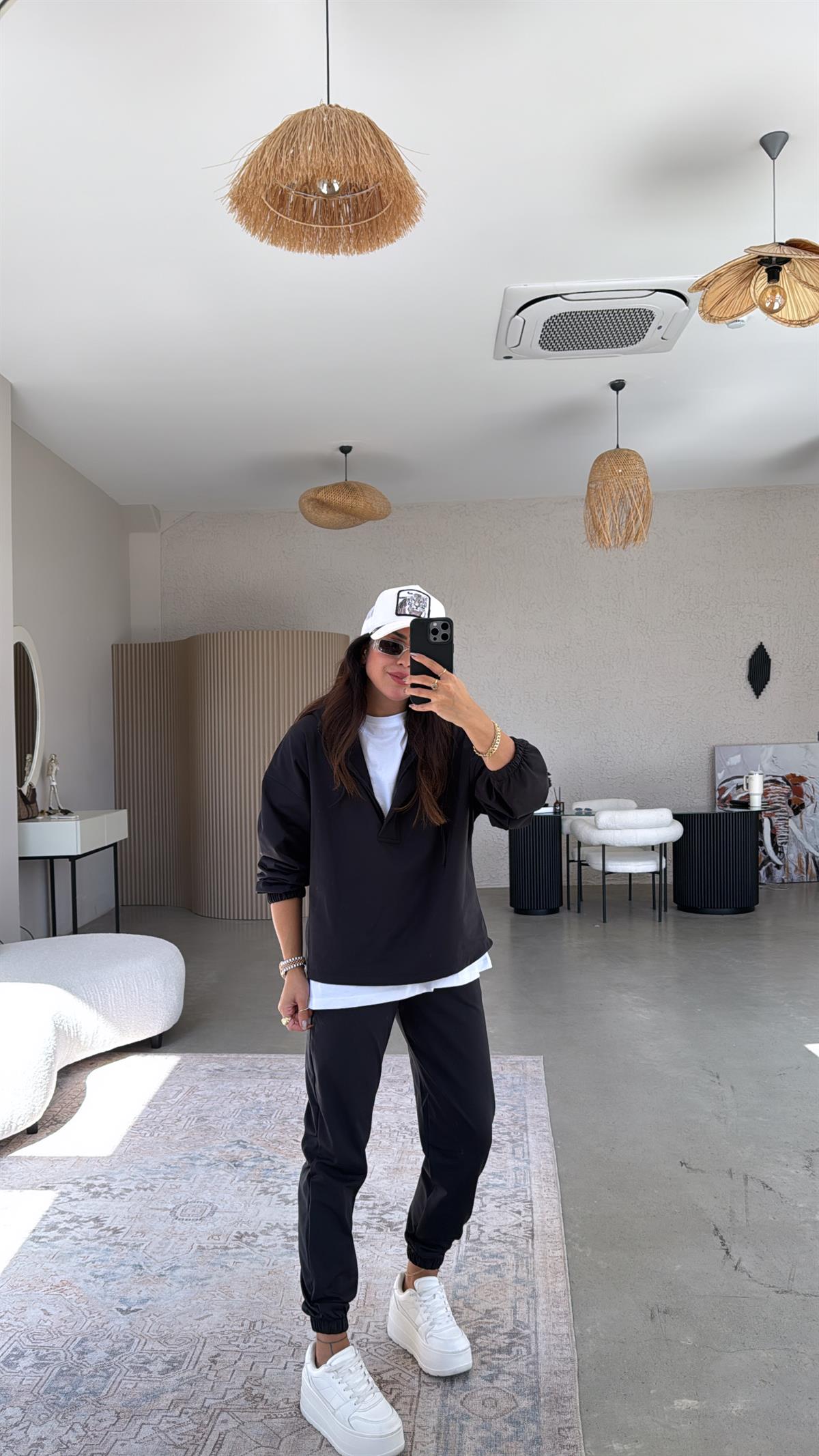 Siyah Yarım Fermuarlı Scuba Takım