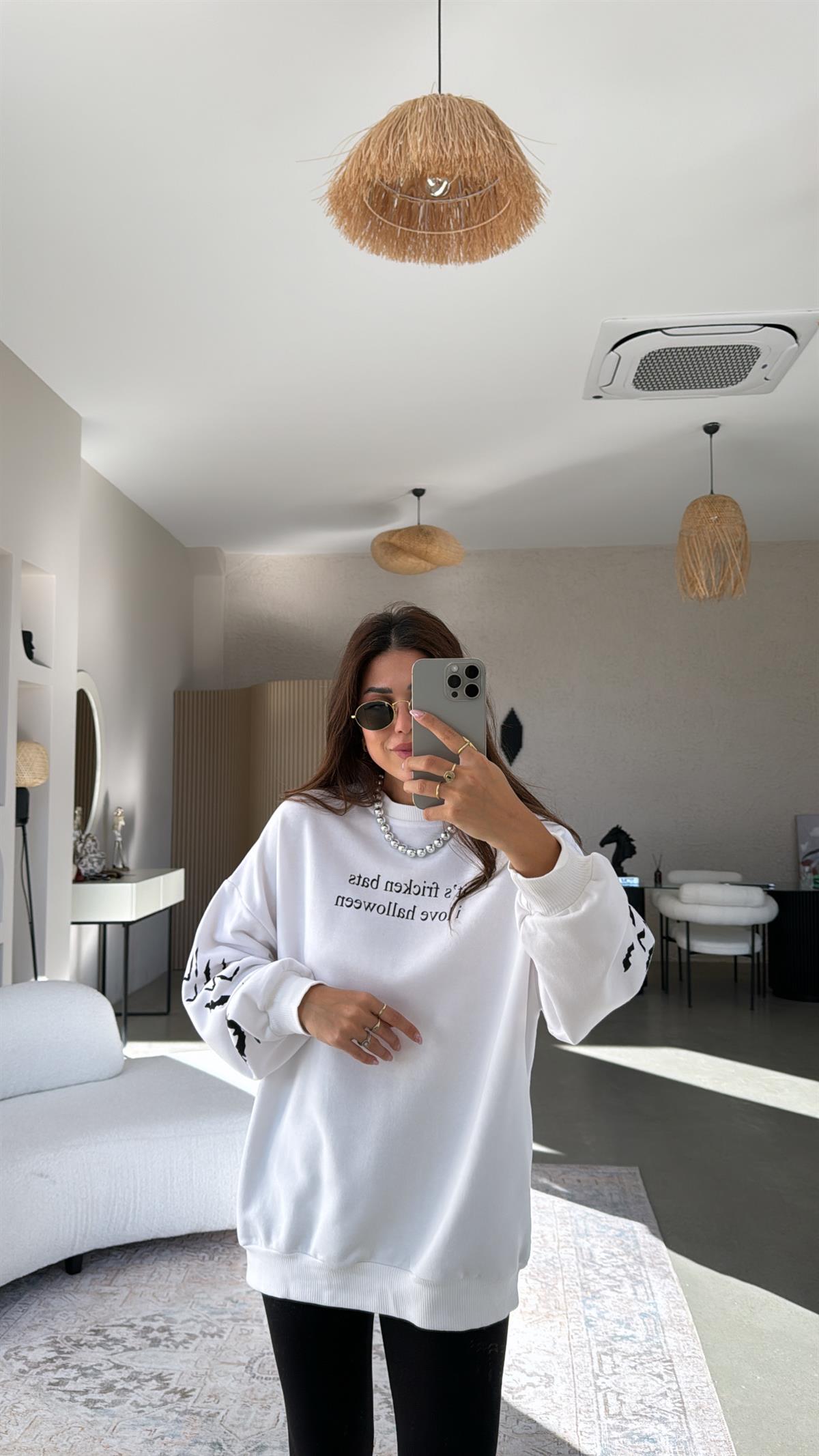 Siyah Yazılı Beyaz İki İplik Sweatshirt