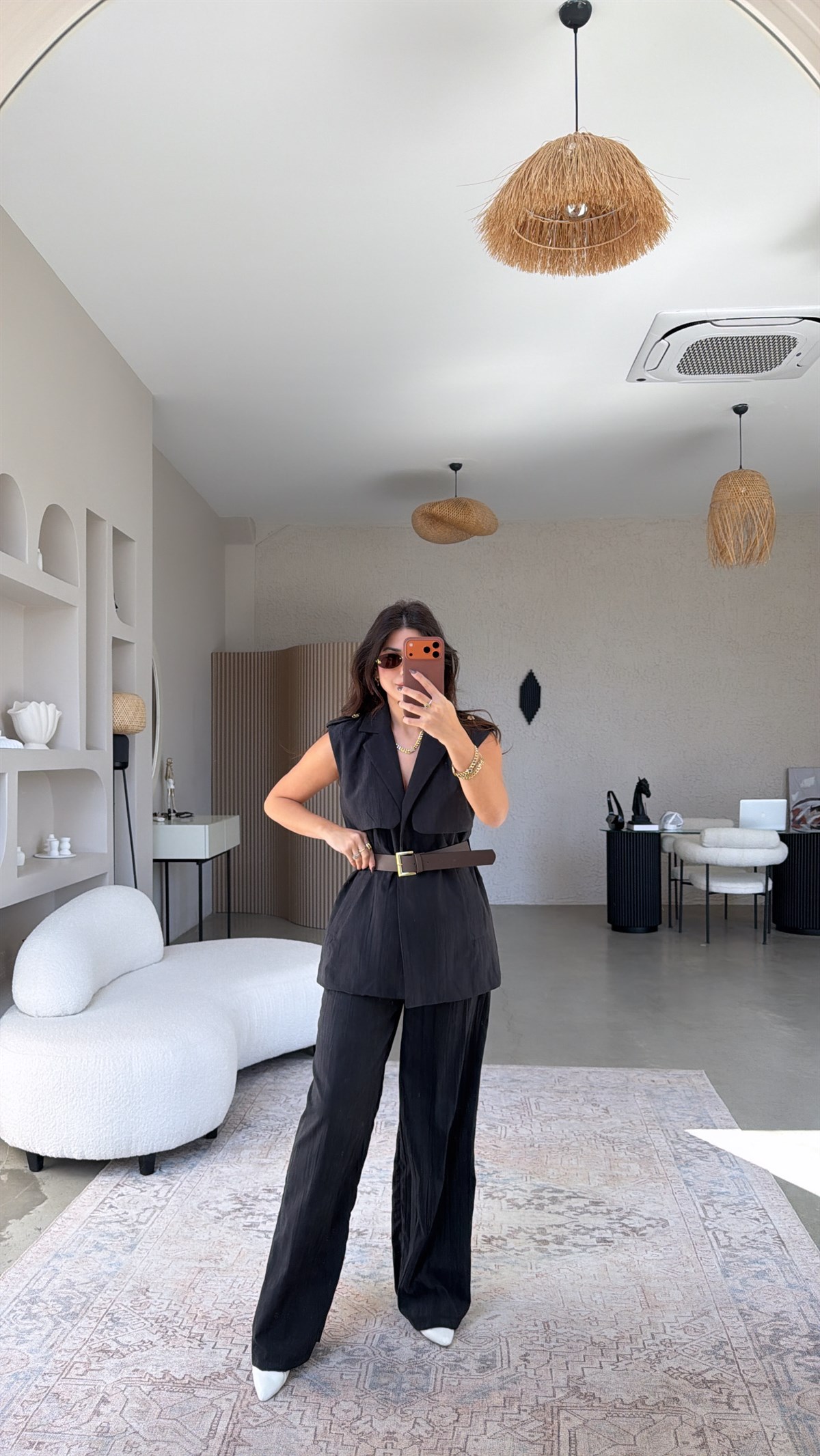 Siyah Yelekli Kemerli Takım