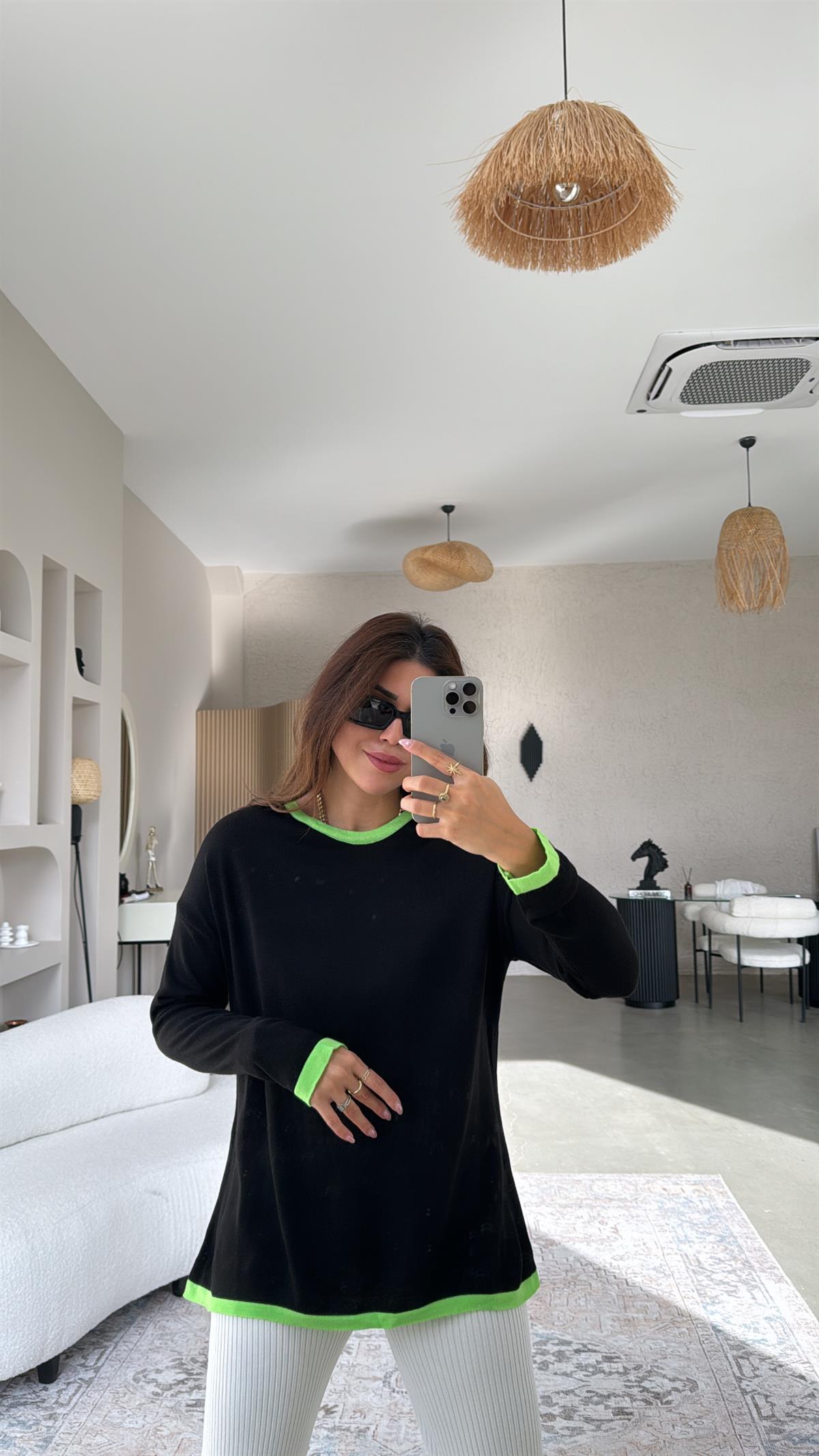 Siyah Yeşil Biyeli Triko