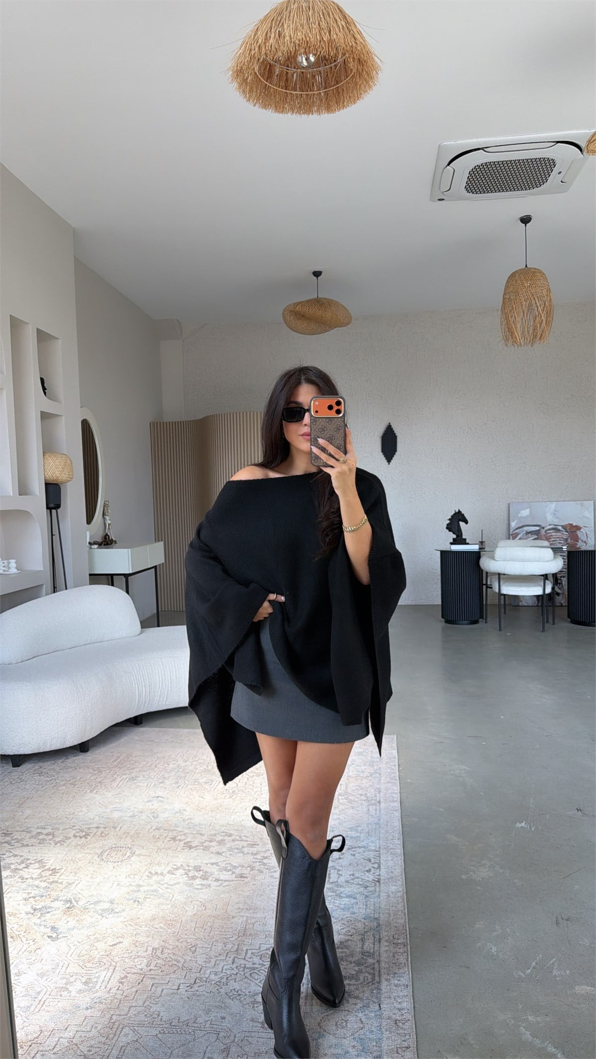 Siyah Yumoş Basic Panço