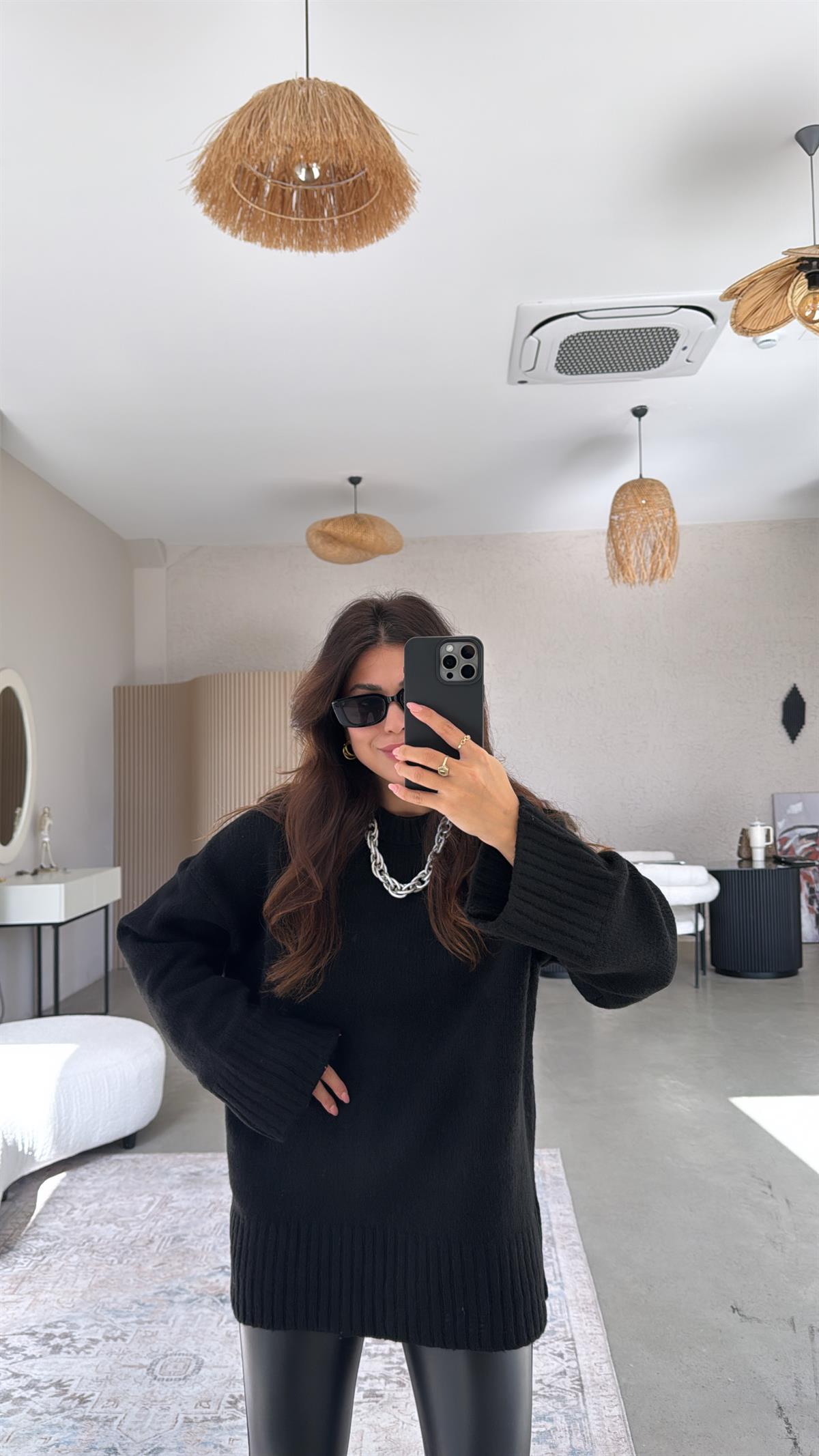 Siyah Yumoş Bisiklet Yaka Basic Kazak