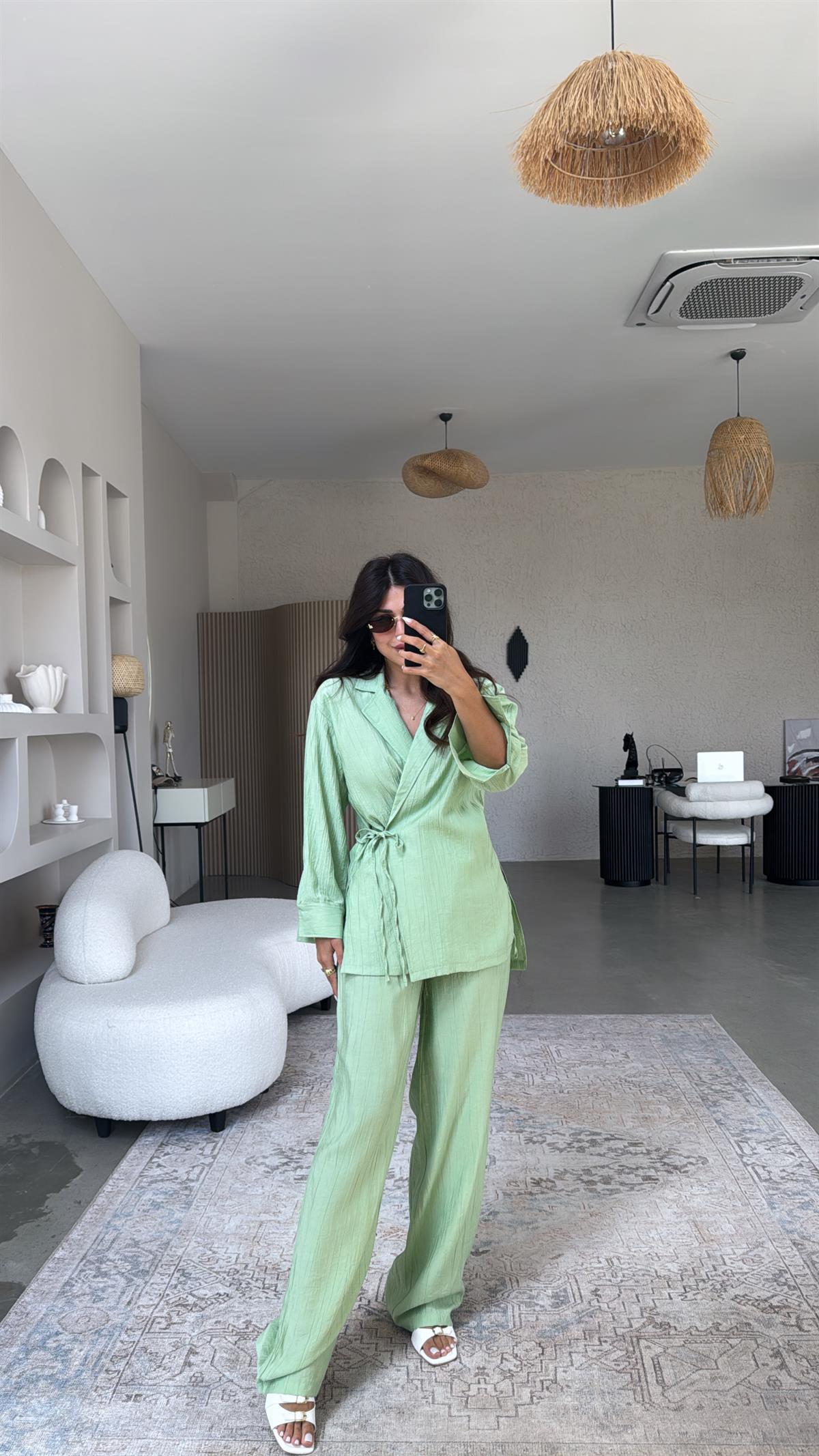 Su Yeşili Dokuma Kruvaze Yaka Gömlek Takım