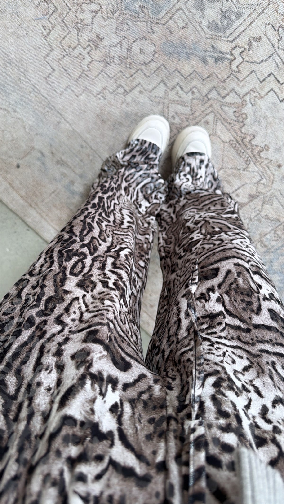 Taş Jakarlı Leoparlı Pantolon