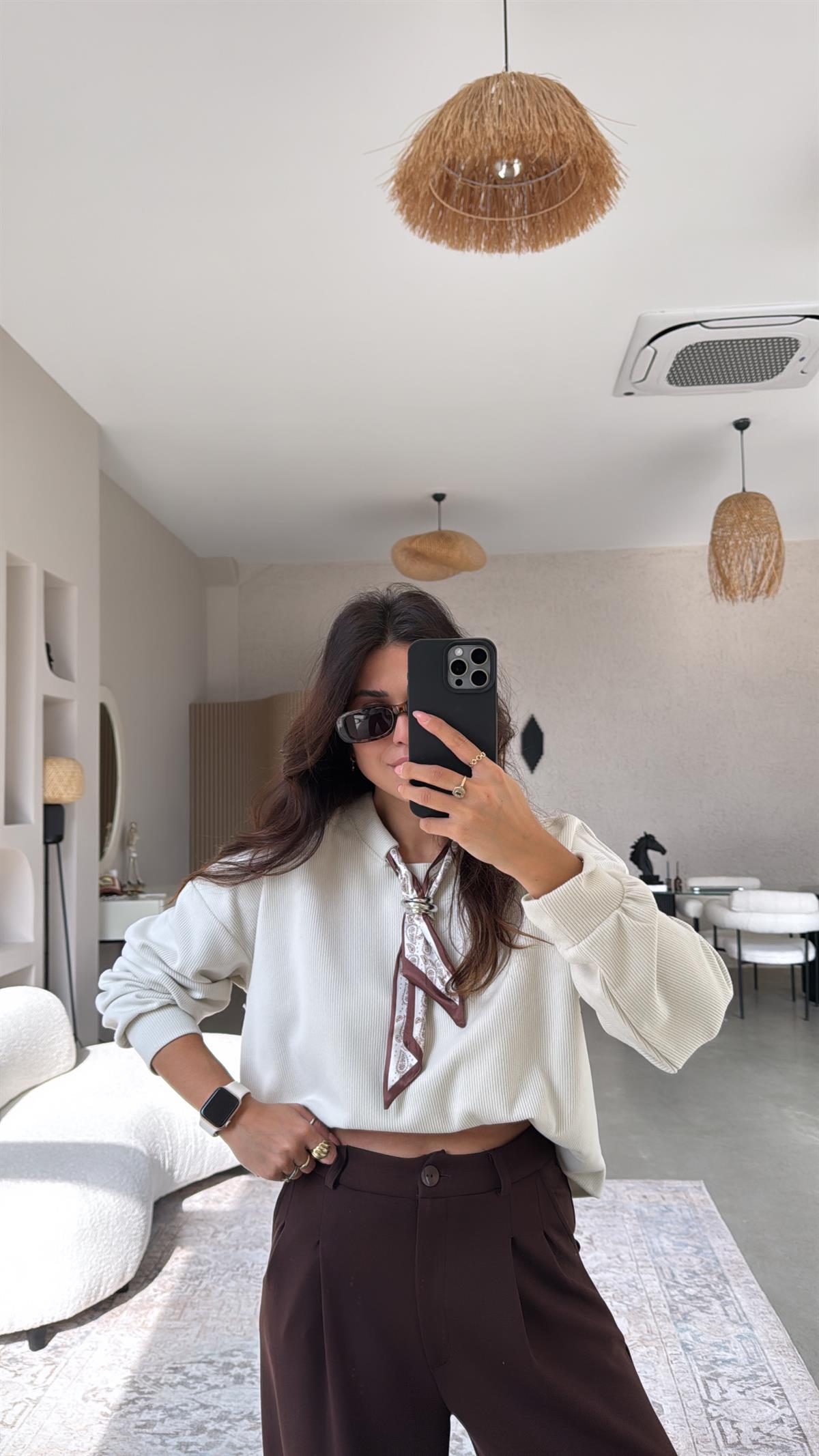 Taş Rengi Kaşkorse Fularlı Sweatshirt