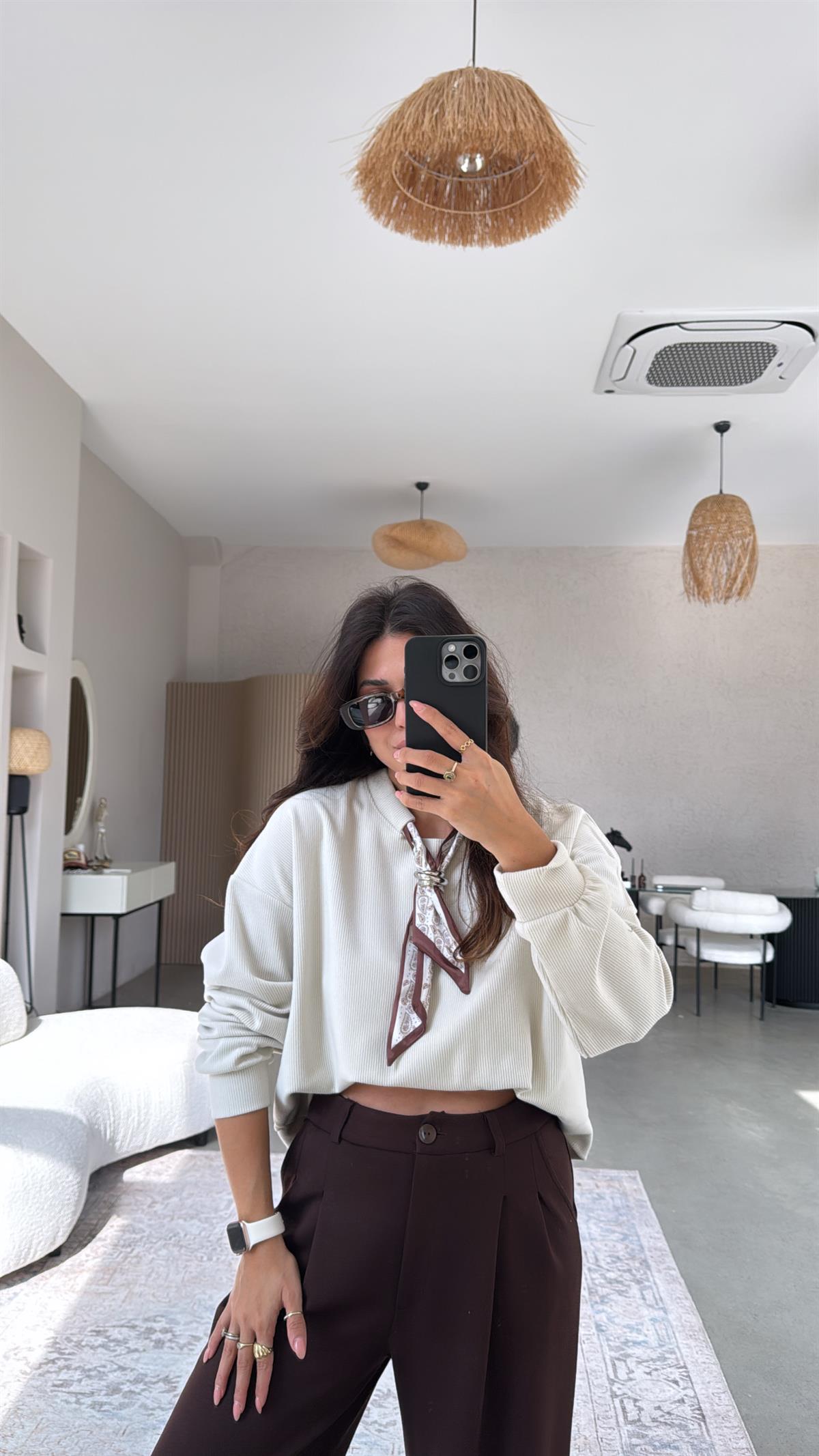 Taş Rengi Kaşkorse Fularlı Sweatshirt