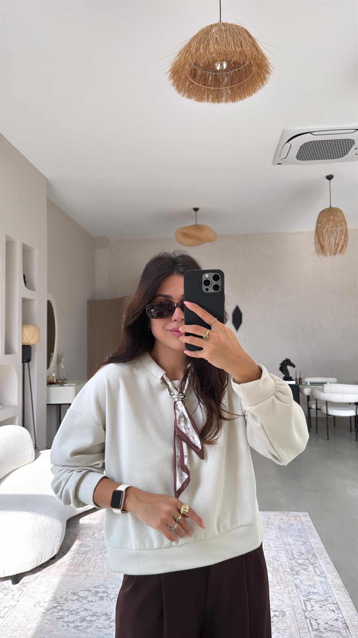 Taş Rengi Kaşkorse Fularlı Sweatshirt