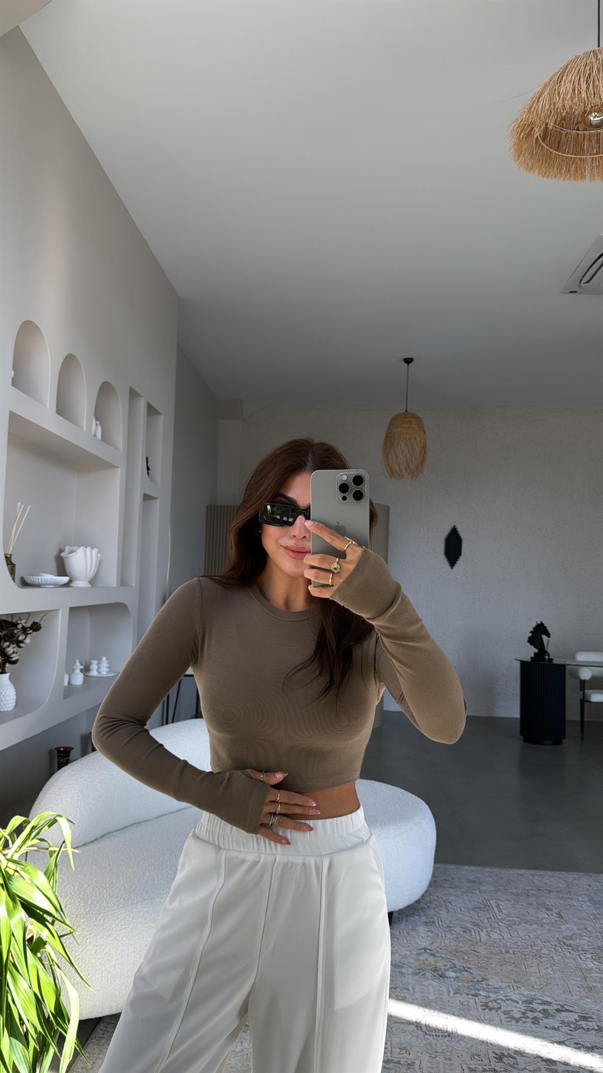 Vizon Crop Parmak Geçme İthal Body