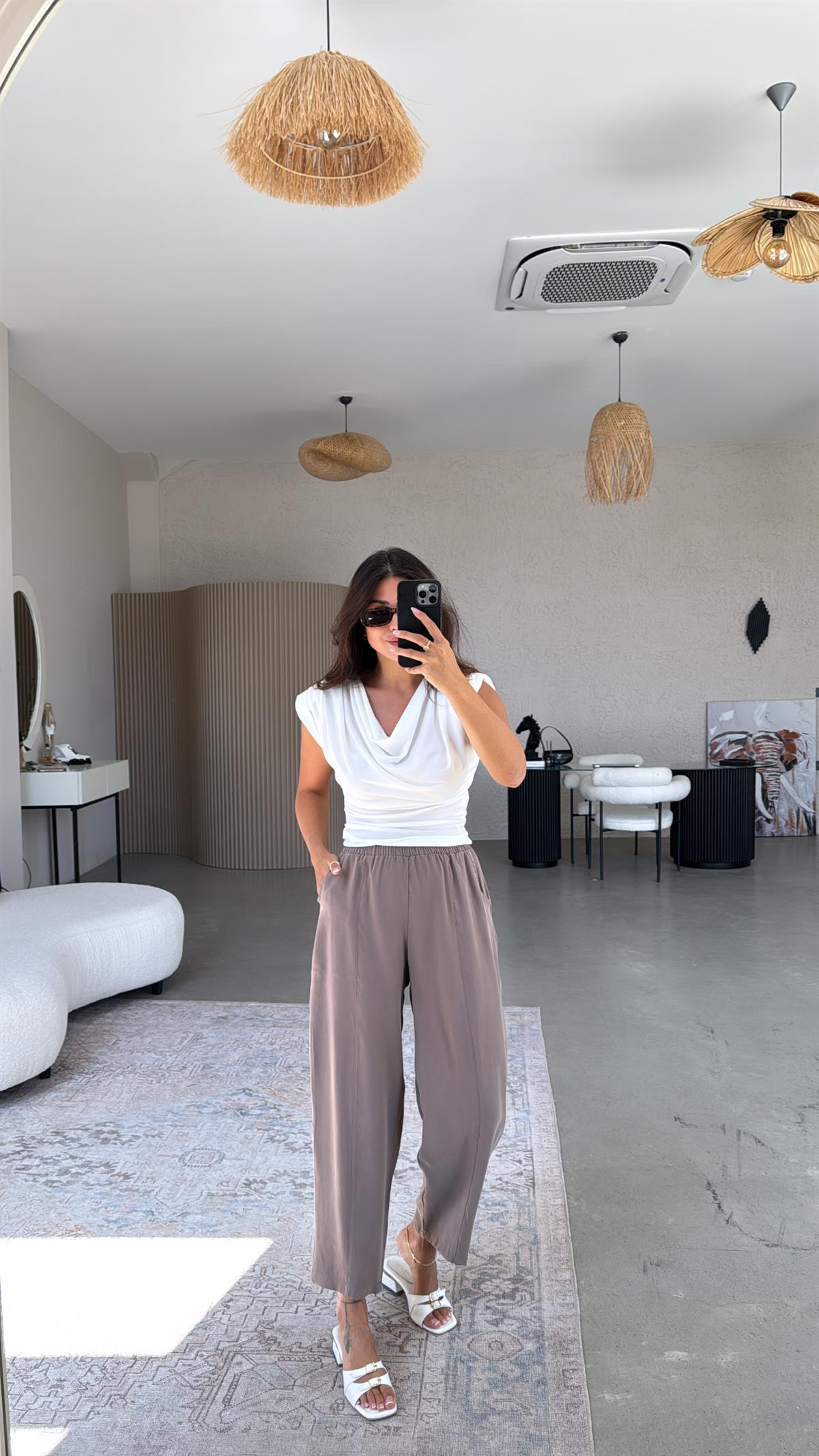 Vizon Yıkamalı Beli Lastikli Kumaş Pantolon