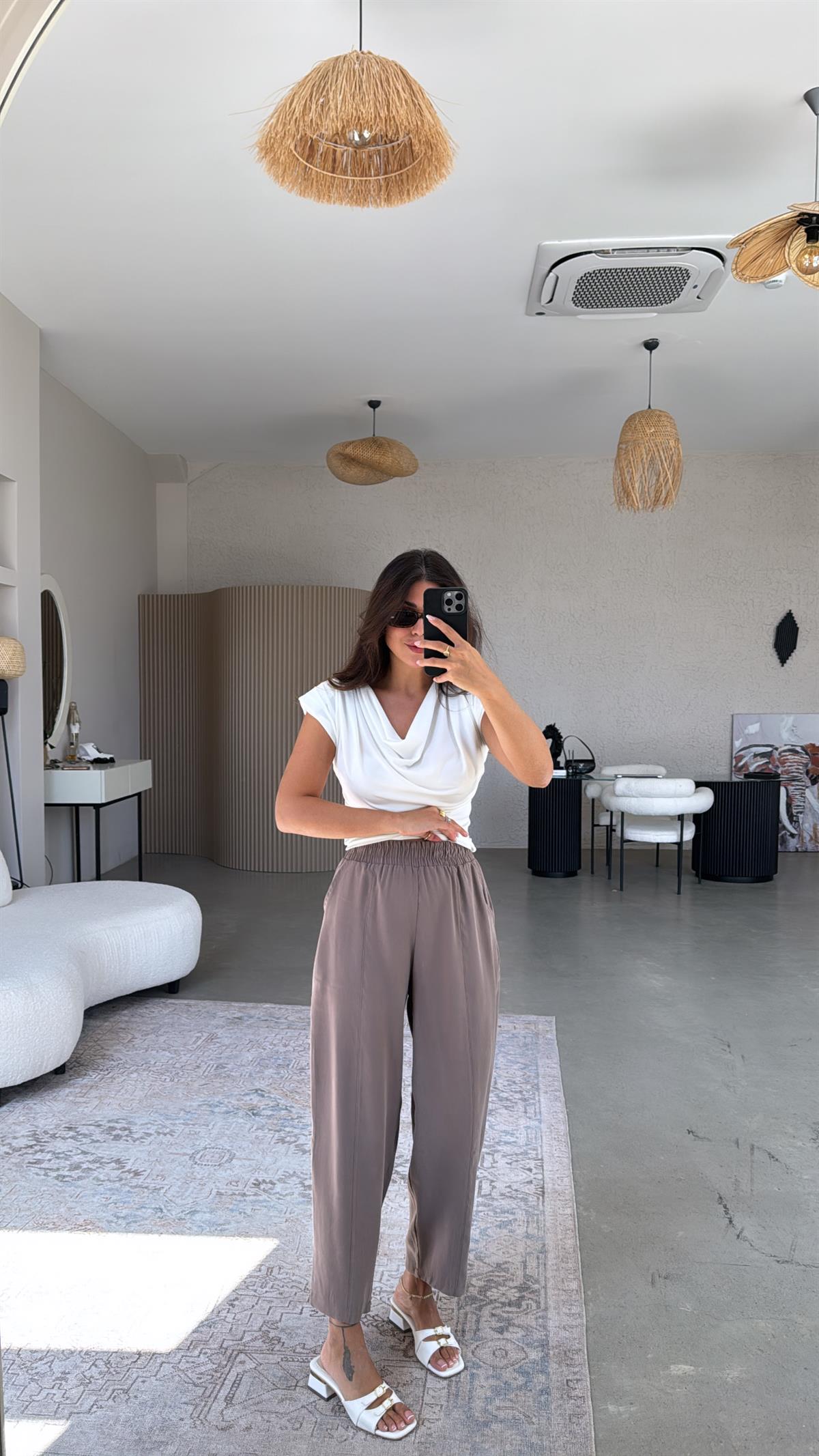 Vizon Yıkamalı Beli Lastikli Kumaş Pantolon