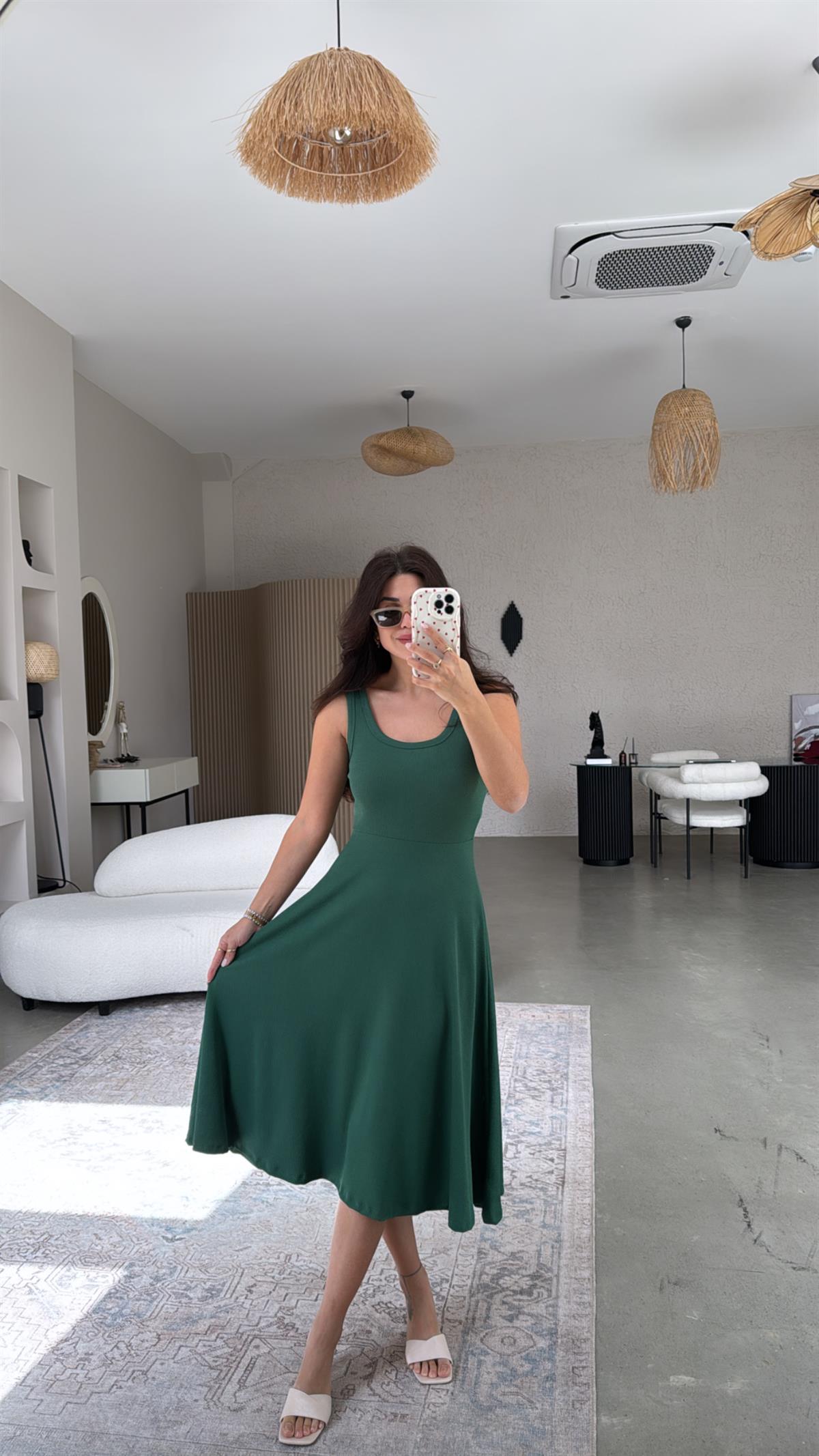 Yeşil Askılı Kaşkorse Elbise