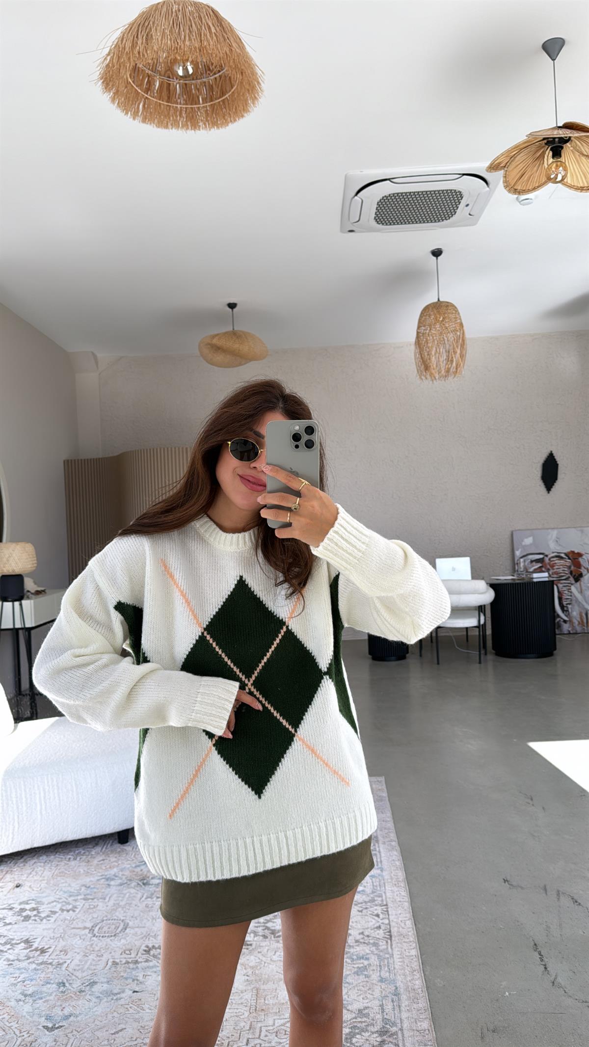 Yeşil Baklava Desenli Mng Kazak