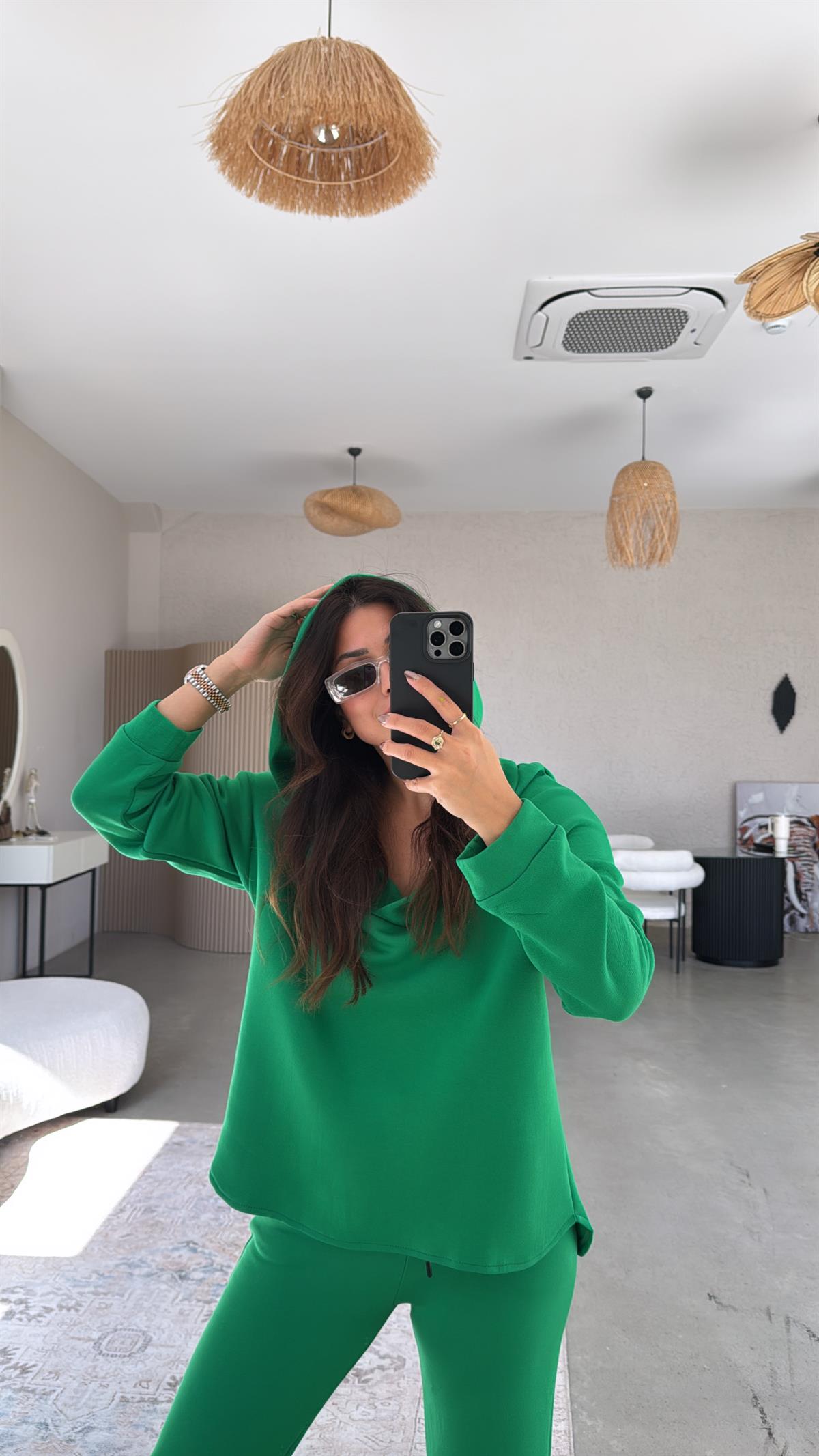 Yeşil Kapüşonlu Pens Detaylı Takım