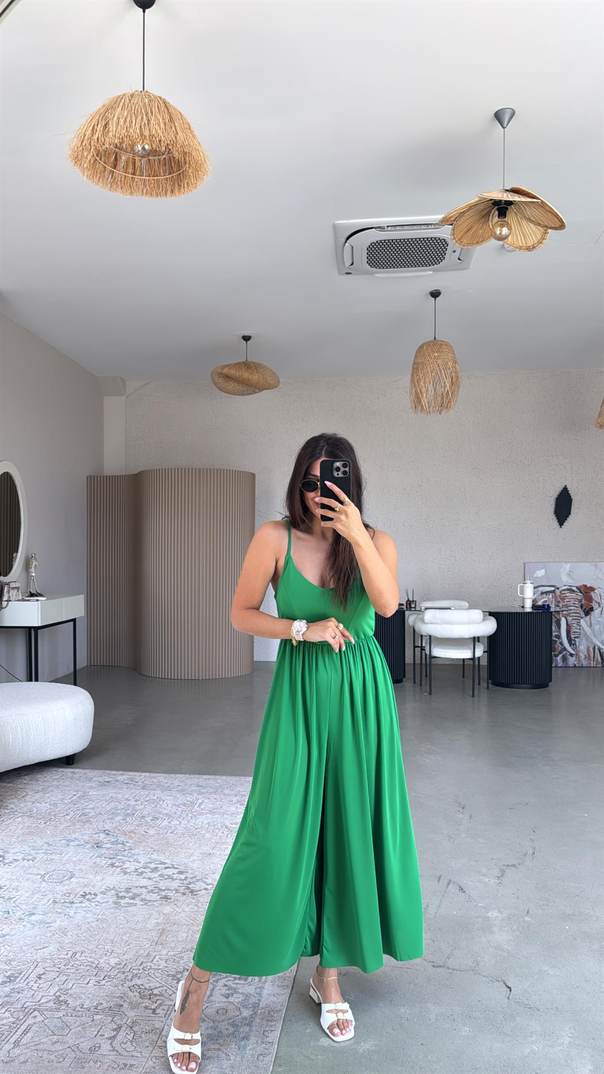 Yeşil Sırtı Çapraz Askılı Buzzy Tulum