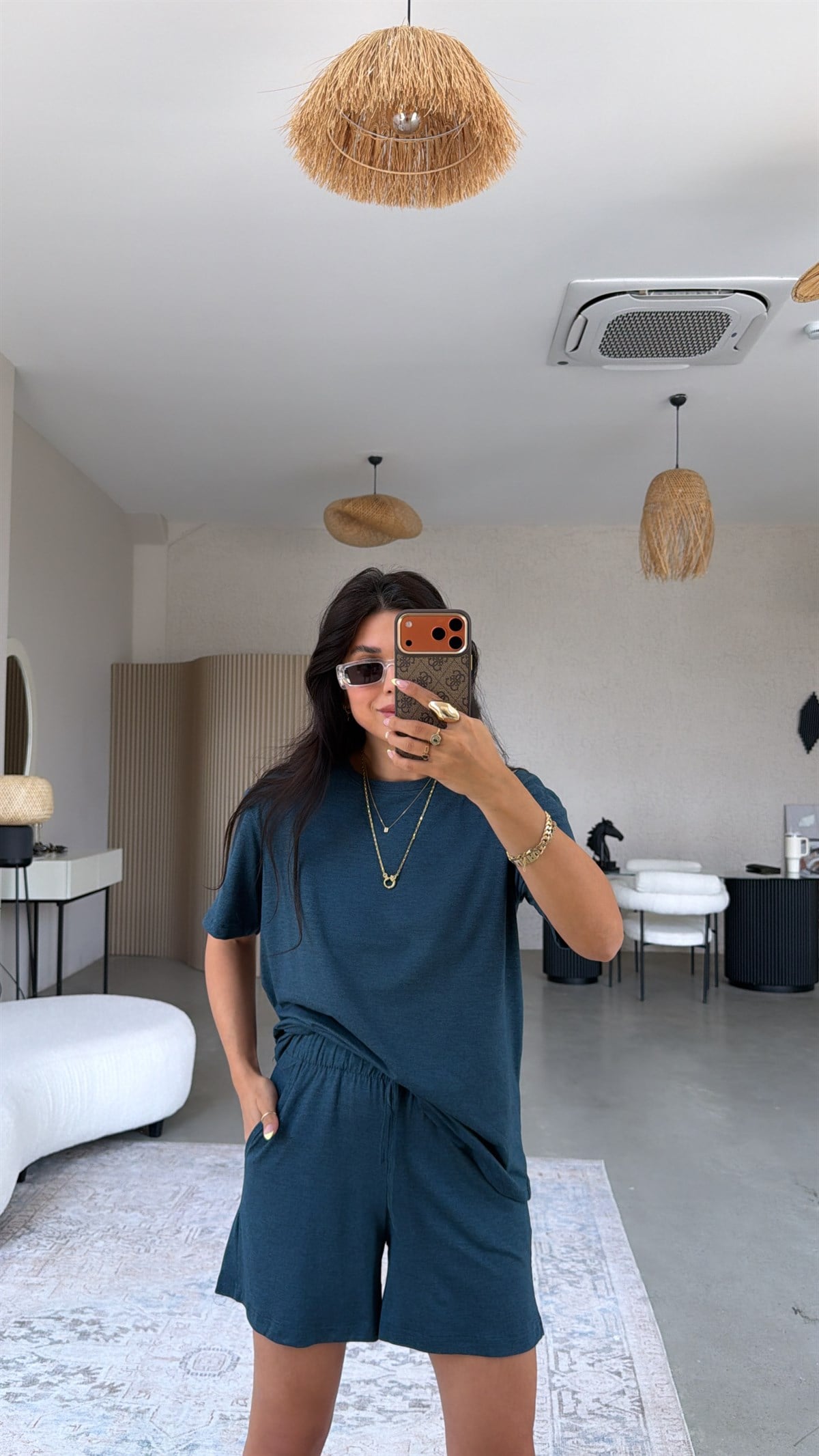 Zümrüt Kırçıllı Rahat Kumaş Şort Tshirt Takım