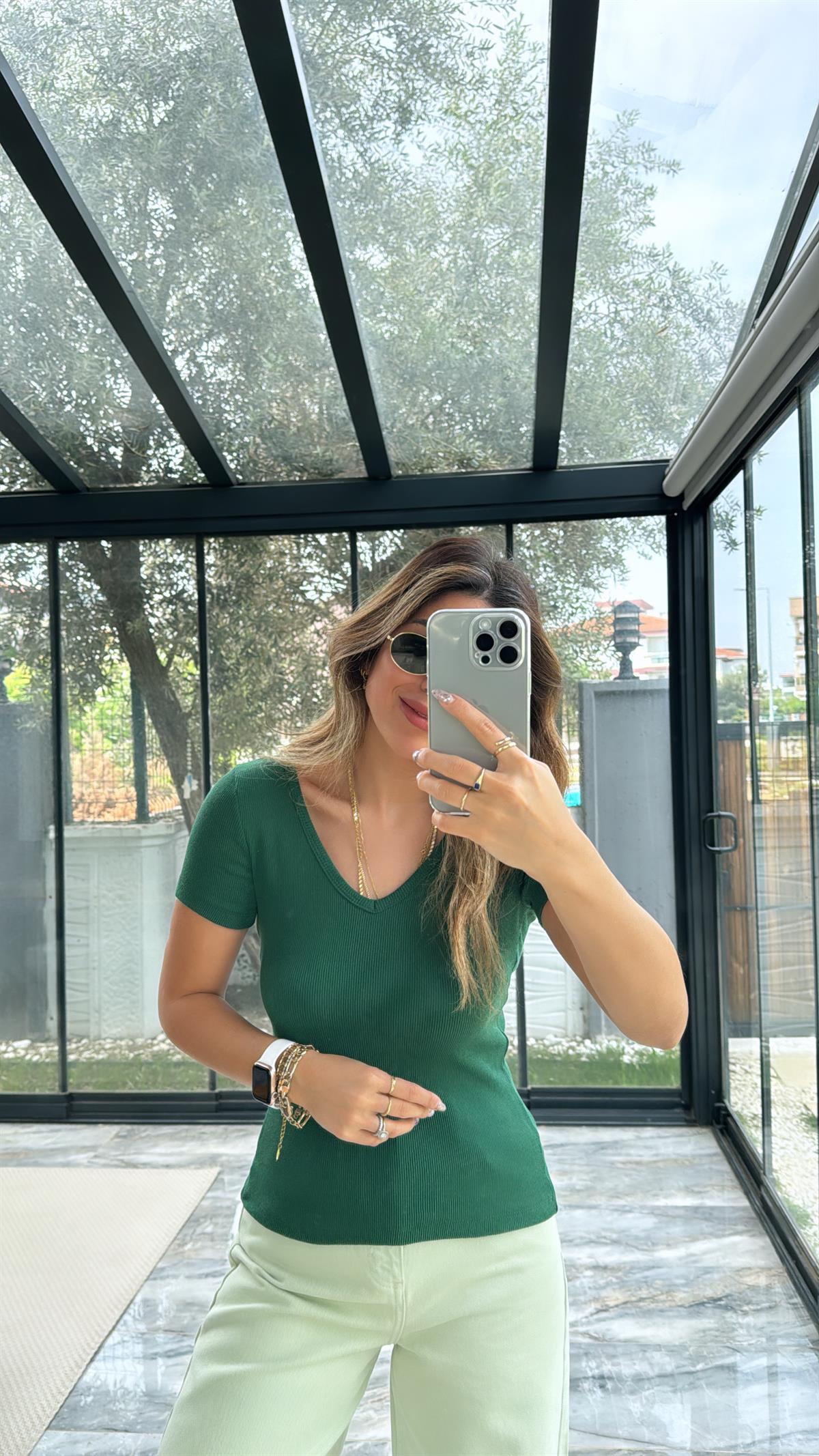 Zümrüt V Yaka Ribana Bluz