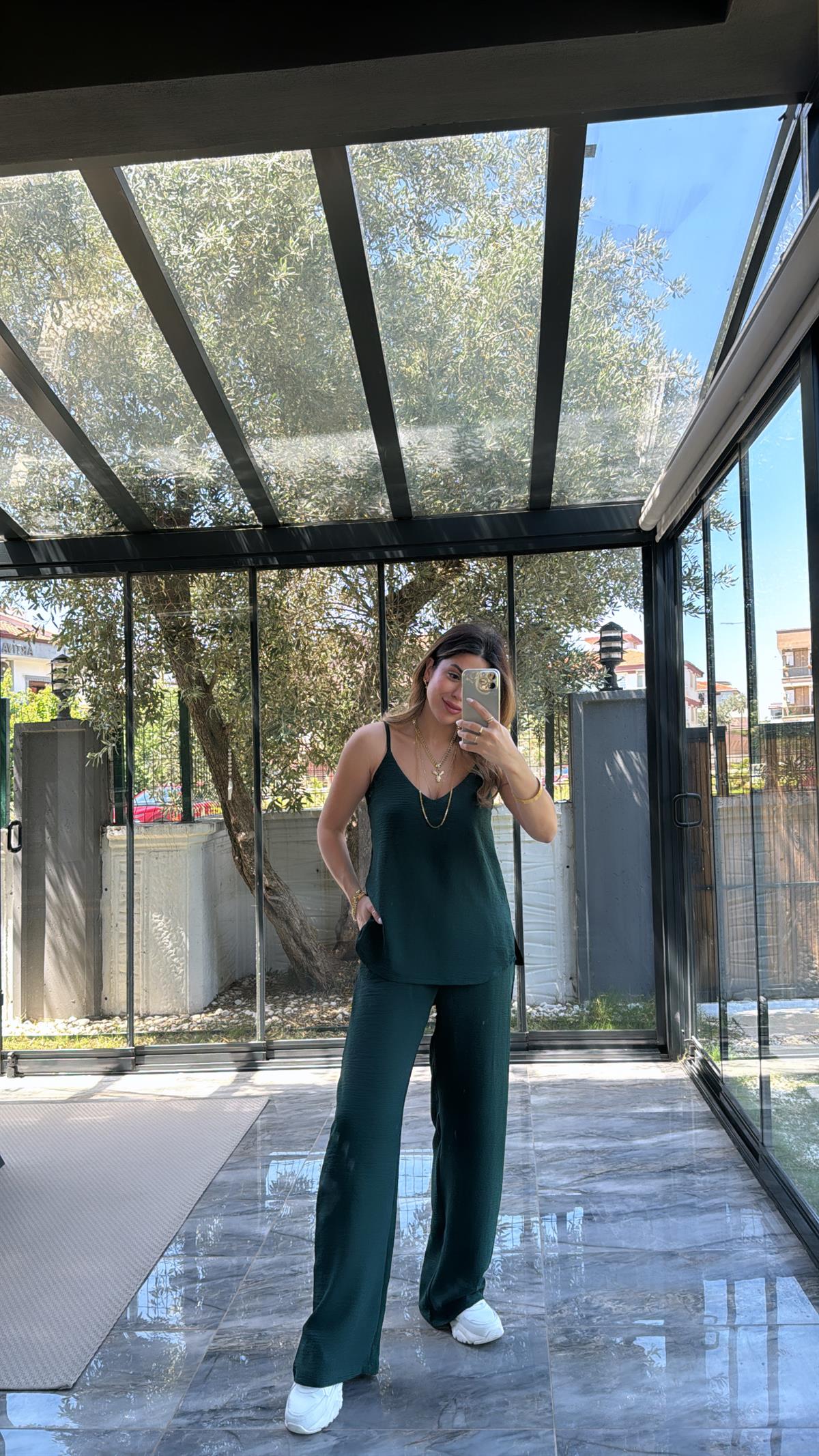 Zümrüt Yeşil Askılı Tiril Takım