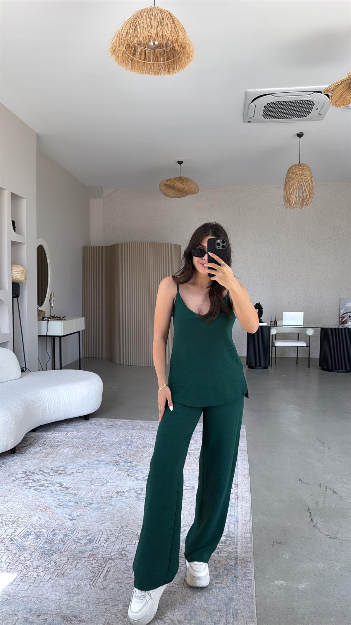 Zümrüt Yeşili İp Askılı Basic Tiril Takım