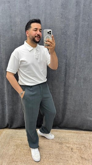 Polo Yaka Modal Kumaş Yan Yırtmaçlı Tişört Beyaz