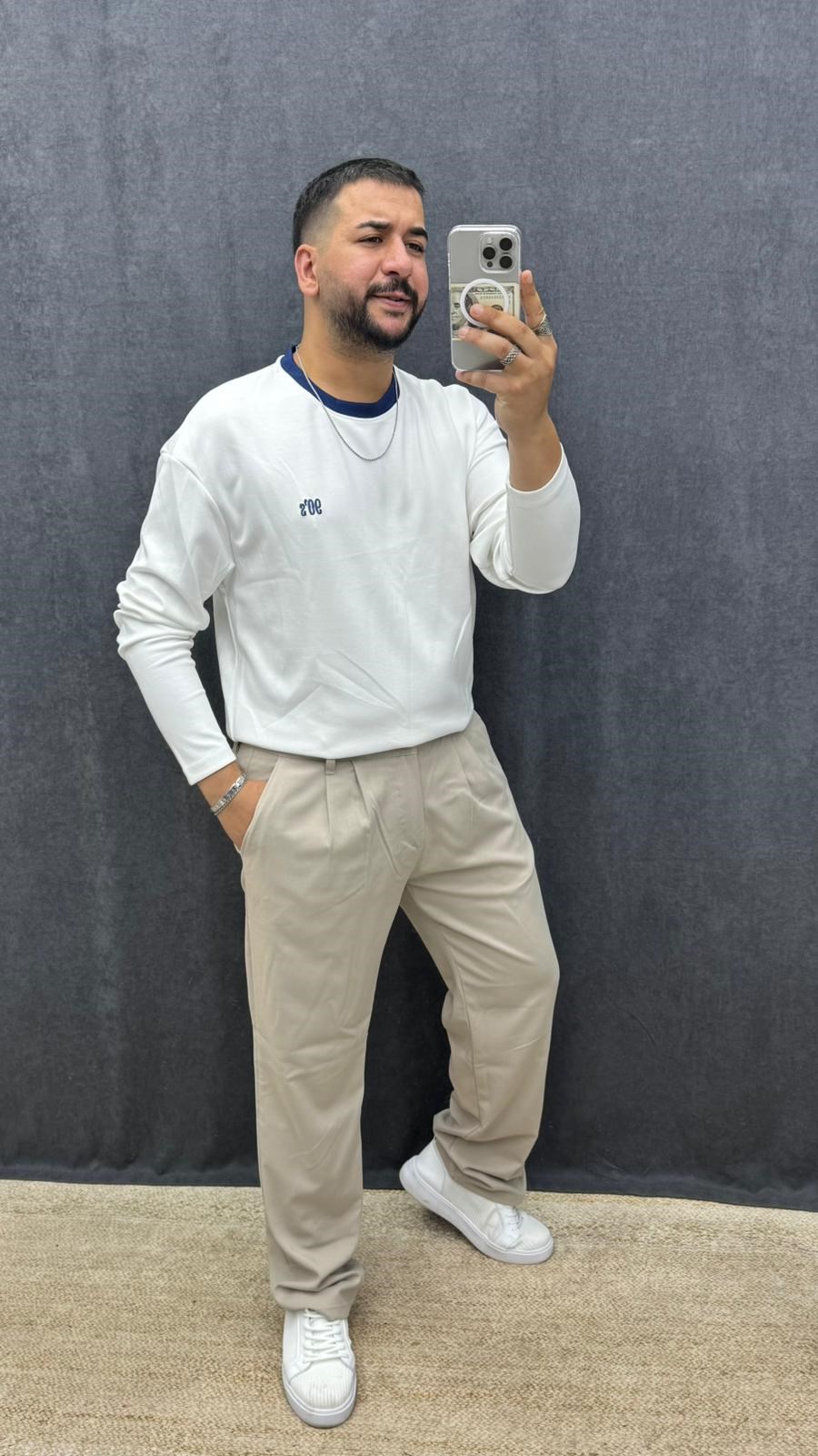 90 Nakışlı Yaka Detaylı Oysh Kumaş Ful Likralı Sweat Beyaz Lacivert