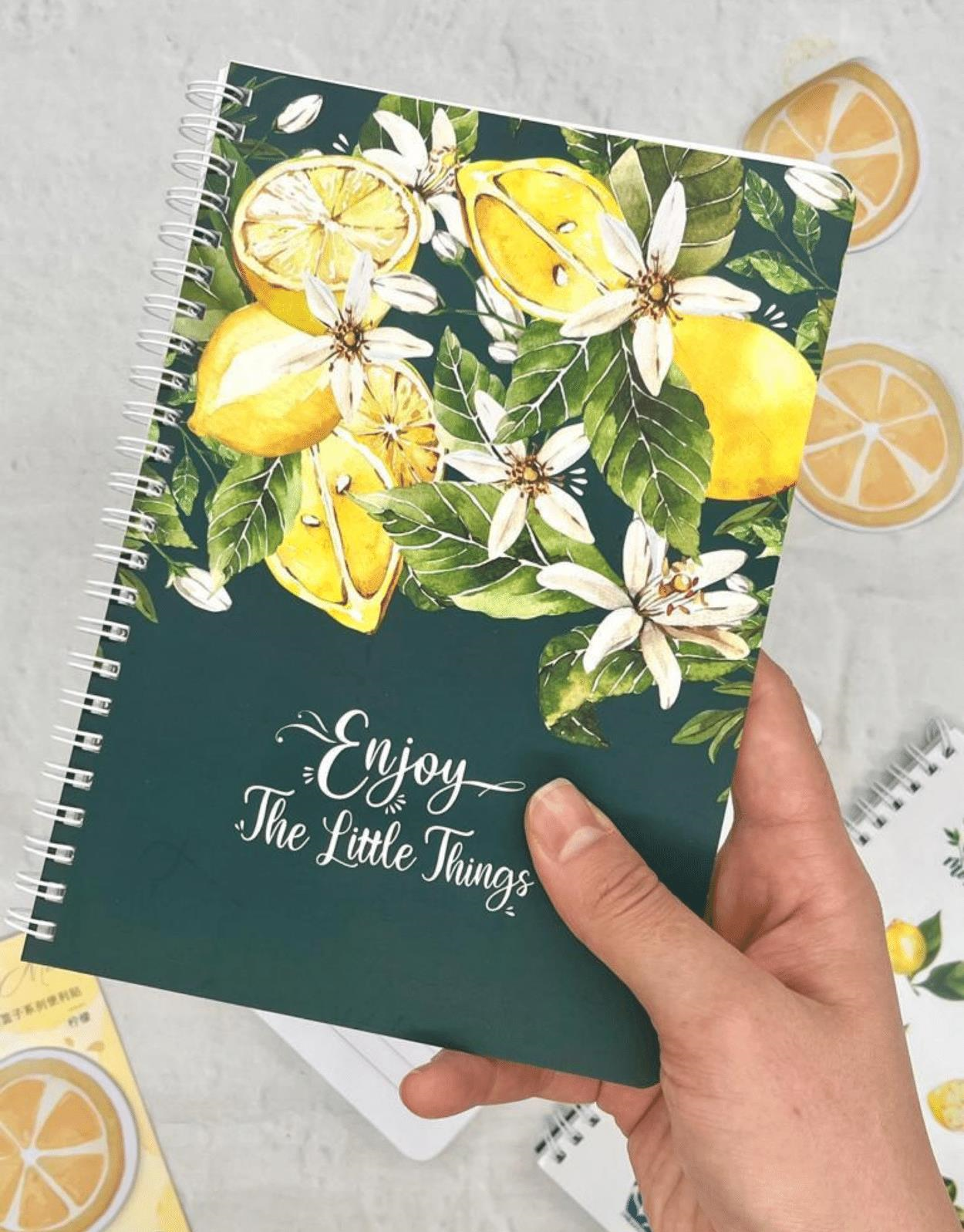 Çizgili Limon Çiçekli Spiralli Defter Tek Yaprak Stickerlı