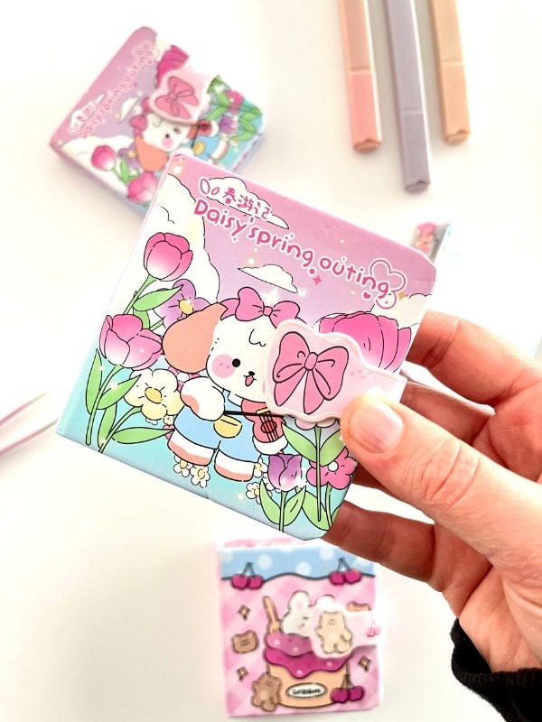 Daisy Spring Outing Çiçek Bahçesi 130 Yaprak Renkli Mini Planlayıcı/Not Defteri/Mıknatıslı Ajanda