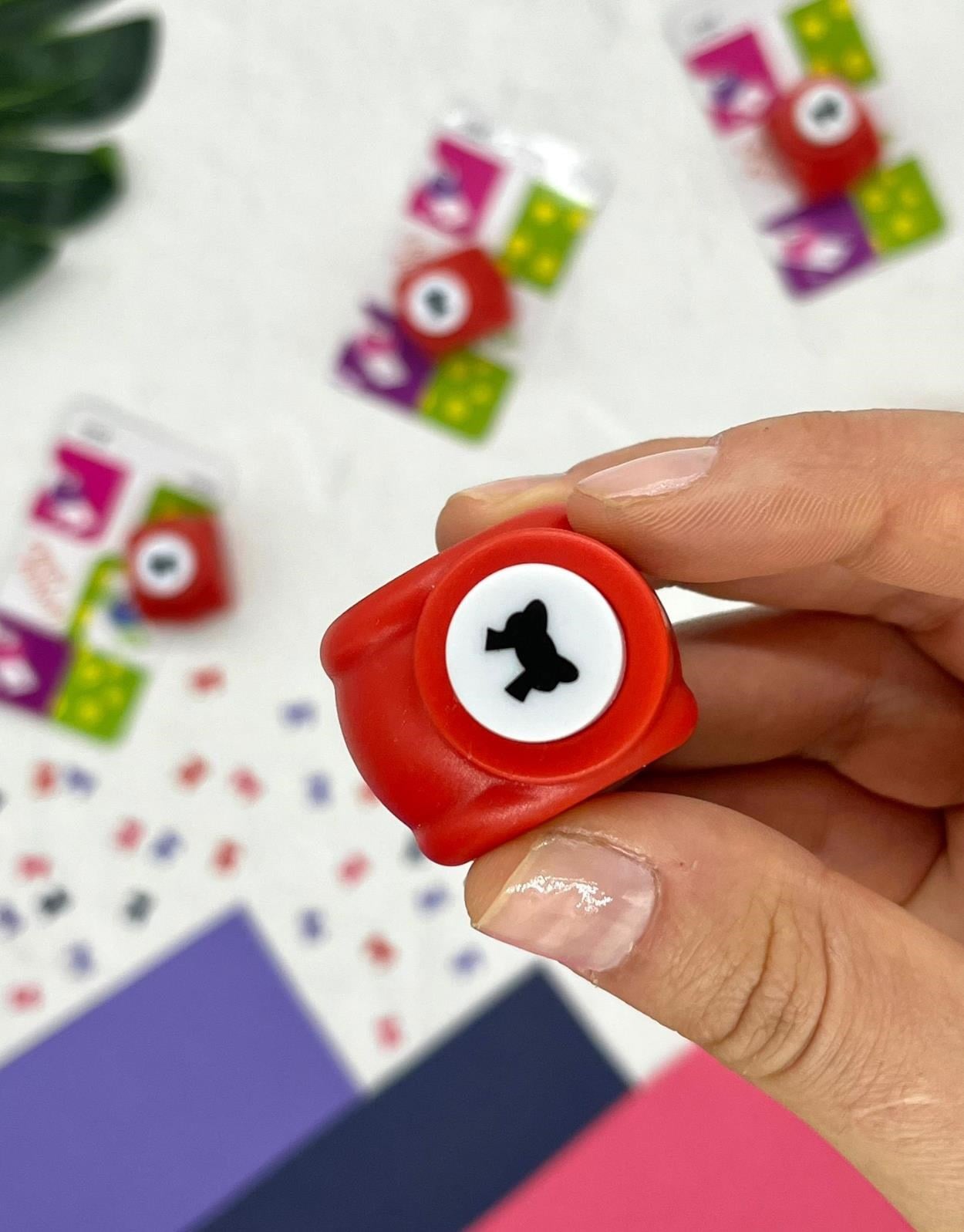 Kurdele Desenli Kırmızı Mini Delgeç