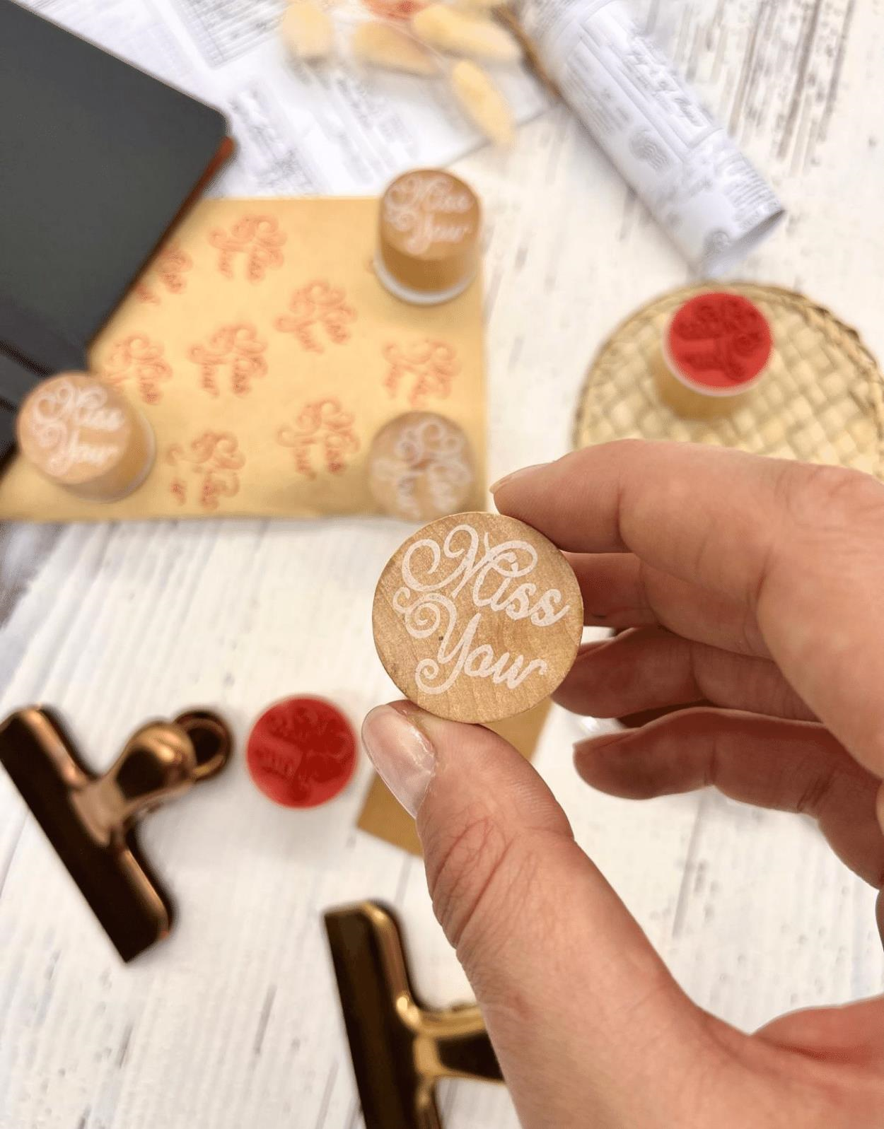 Mini Ahşap Dairesel Vintage Miss You Desenli Mühür / Damga / Kaşe / Kitap Mührü/  Stamp / Seal