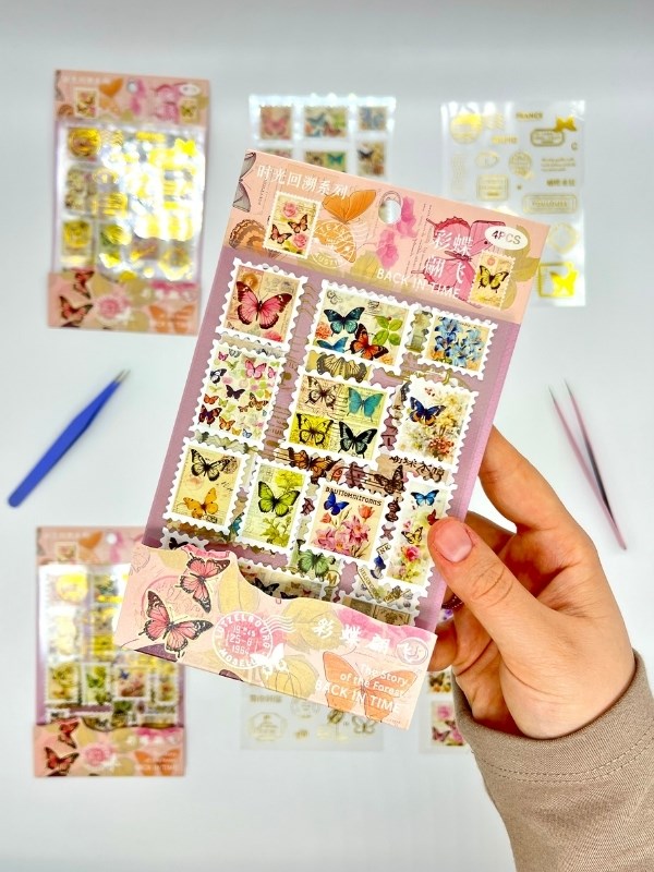 Vintage Kelebek Ve Altın Yaldızlı Mühür Temalı 4 Yaprak 68 Adet Pul Sticker Seti/Etiket/Çıkartma