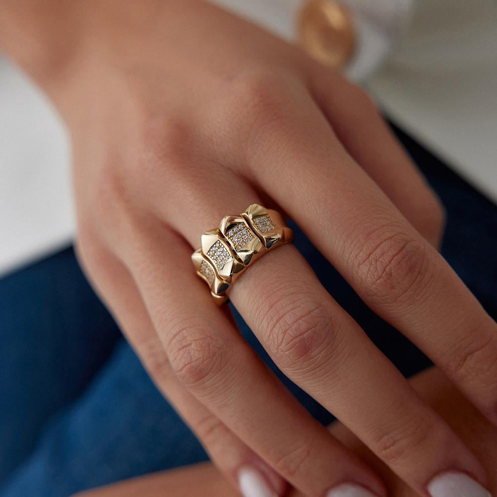 Piramit Taşlı Yüzük