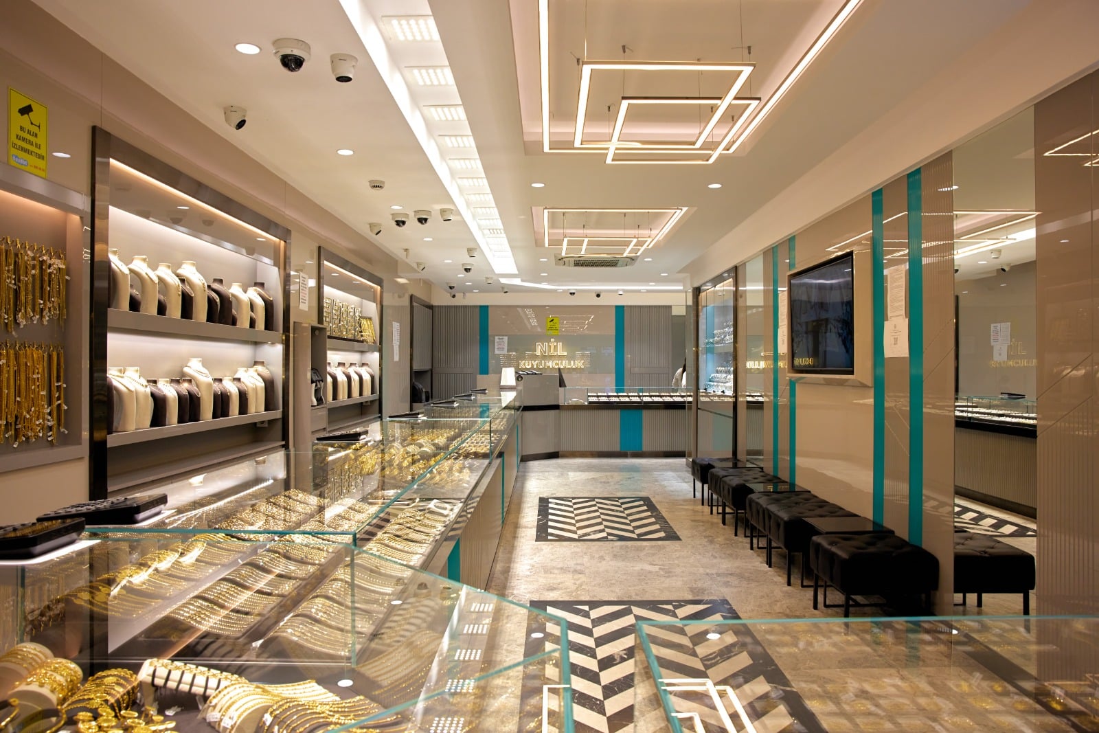 Nil Jewellery Slider 1