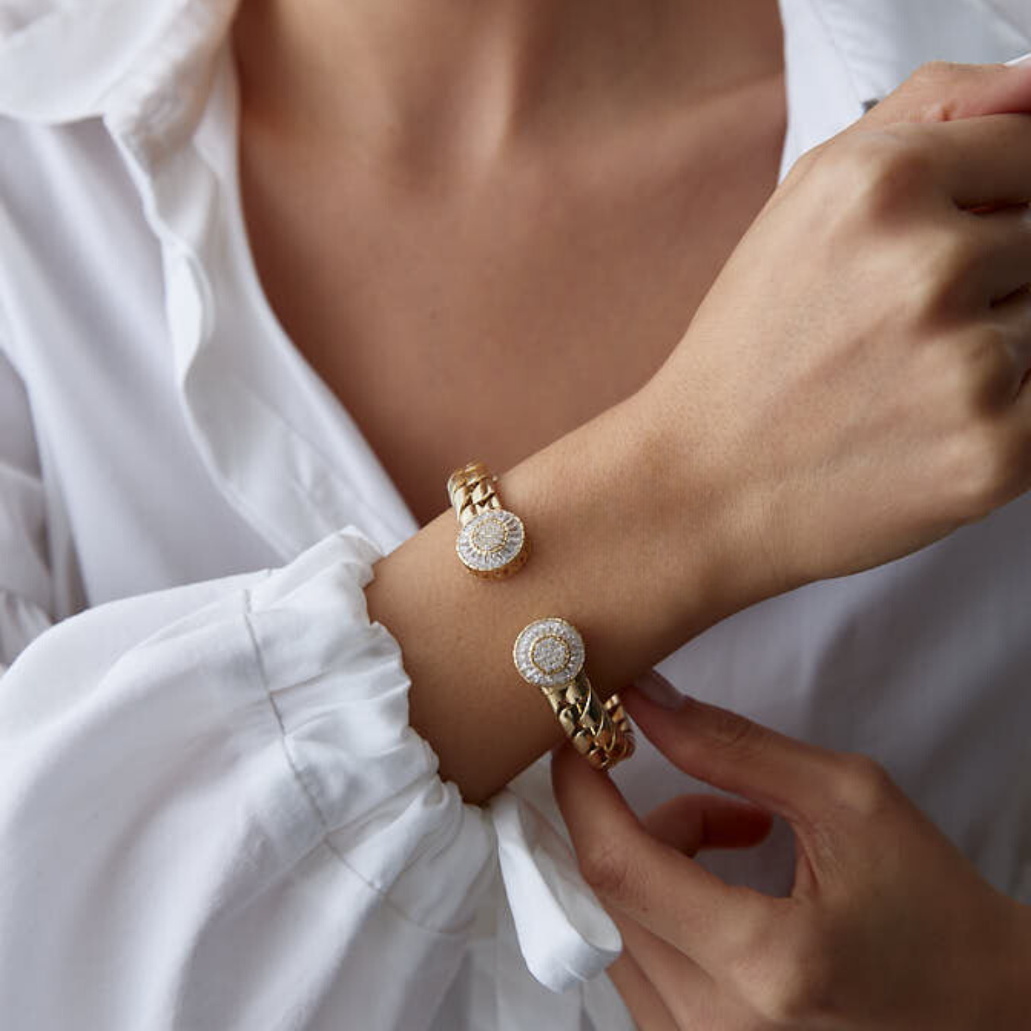 İki Uçlu Taşlı Burgu Kelepçe