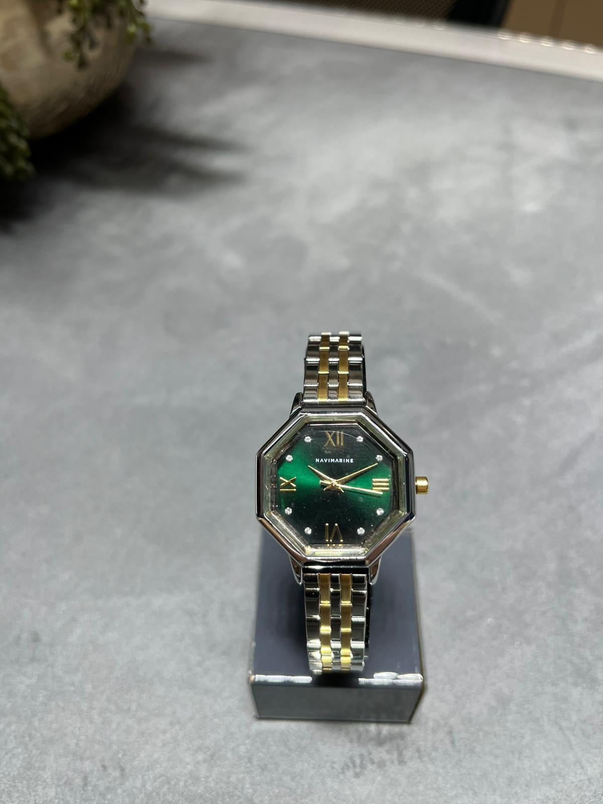 Altın Metal kordonlu saat